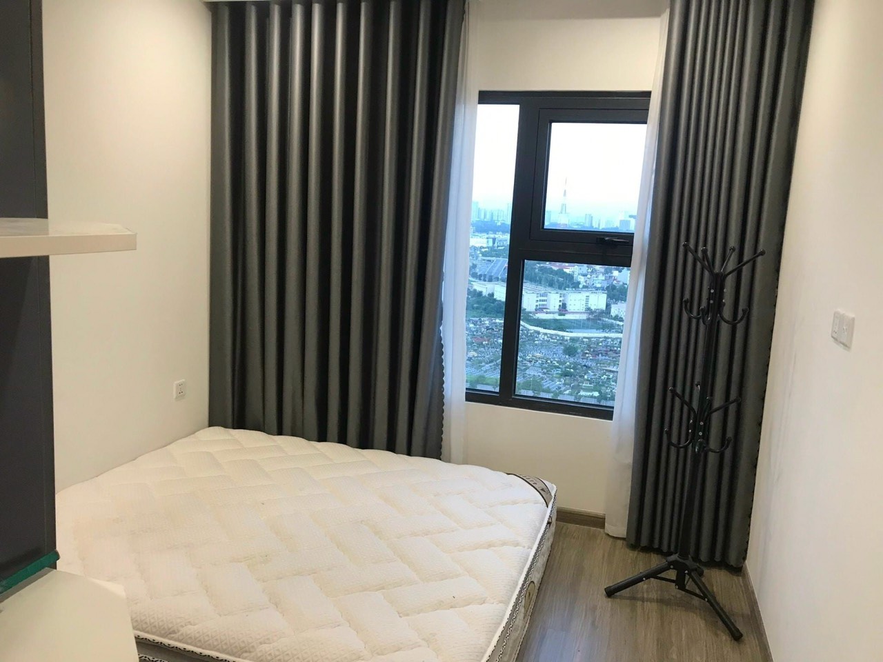 THUA BÓNG, BÁN CC 102 THÁI THỊNH, ĐỐNG ĐA 75M,Tầng 10-15 CHỈ 2.5T