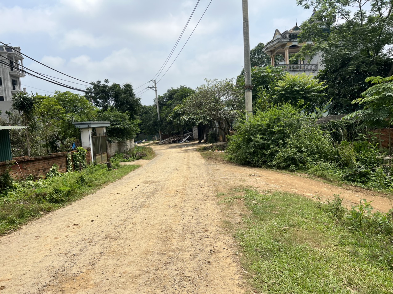 VIEW HỒ CỐ ĐỤNG, GIÁP SUỐI TỰ NHIÊN BÁM ĐƯỜNG TRỤC CHÍNH SUỐI NGỌC VUA BÀ DT 3100M2 GIÁ ĐẦU TƯ