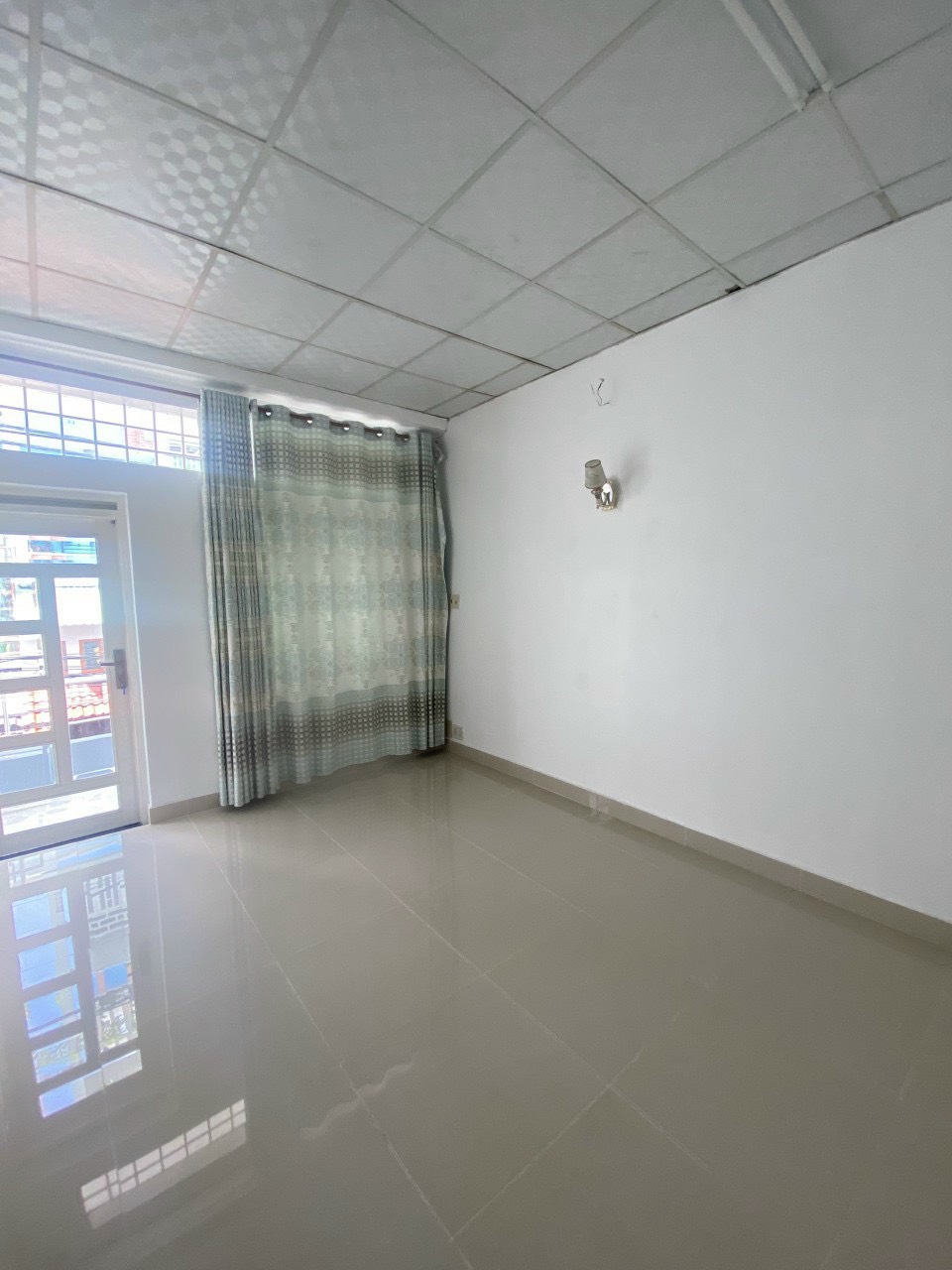 Kinh doanh thua lỗ bán nhà Nguyễn Thị Thập, quận 7 56m2 1,19 tỷ sổ hồng riêng