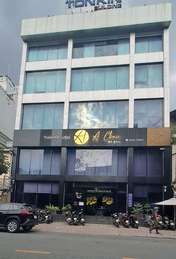 Cho thuê tòa nhà mặt tiền 130 - 132 Yersin, Phường Nguyễn Thái Bình, Quận 1. 16x20m, 5 tầng