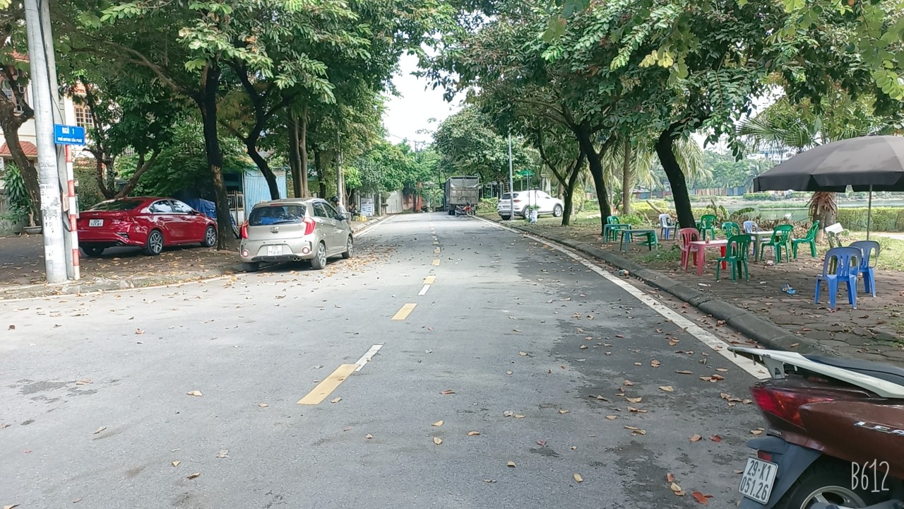 Bán 88m Đất, Khu TĐC Thạch Bàn, Lô Góc, Ngang 7m ô Tô Thông Vào Nhà, 7 tỷ.