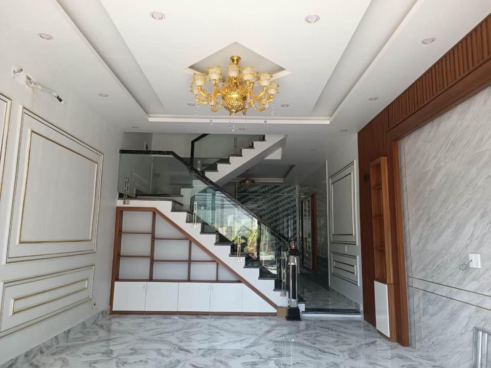 HẠ 200 Triệu !! Bán nhà 4 tầng mới tinh mặt đường Đằng Hải.