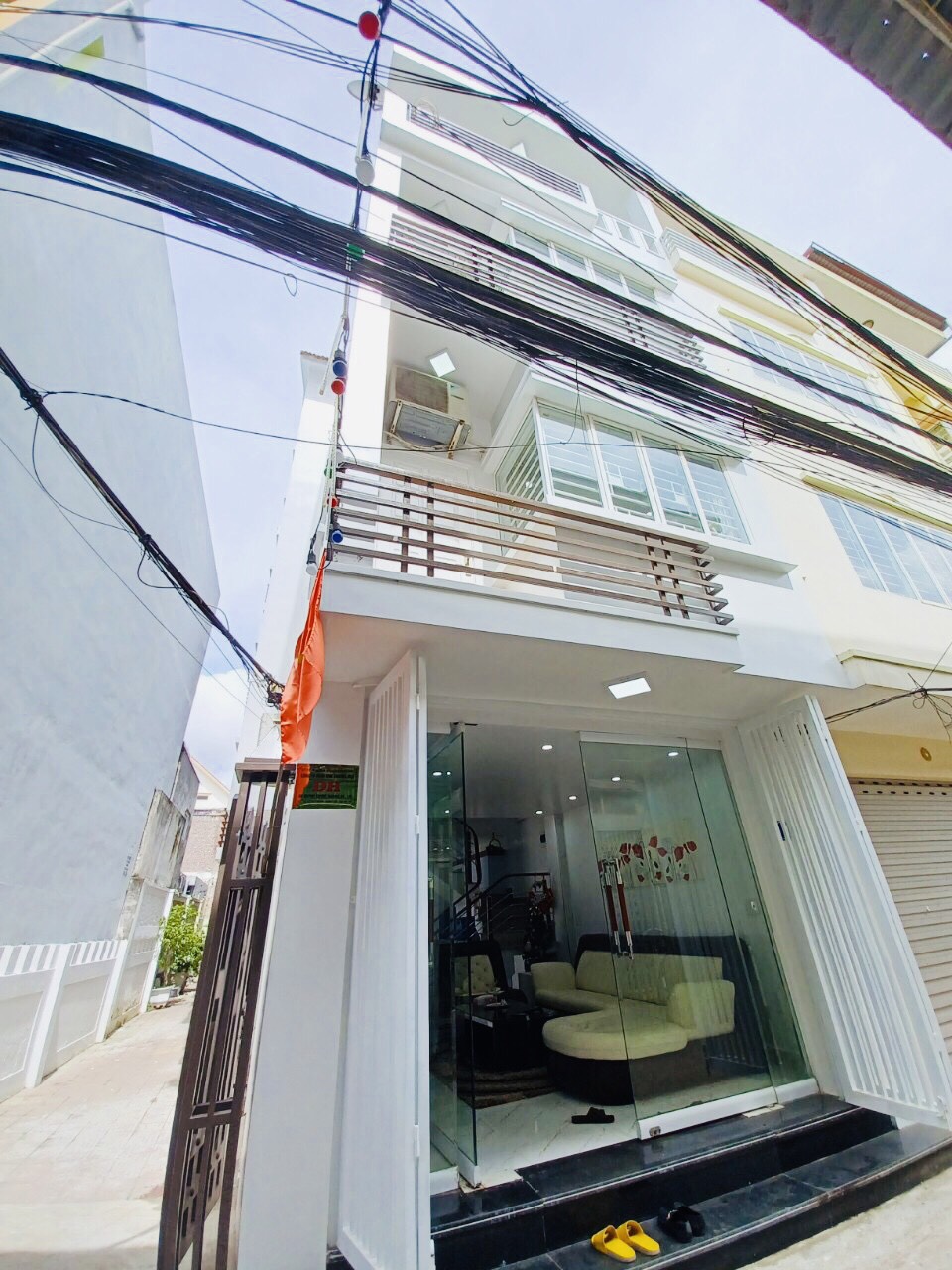 Bán nhà lô góc 4 tầng ngõThư Trung, diện tích 50m2, giá 2.95 tỷ