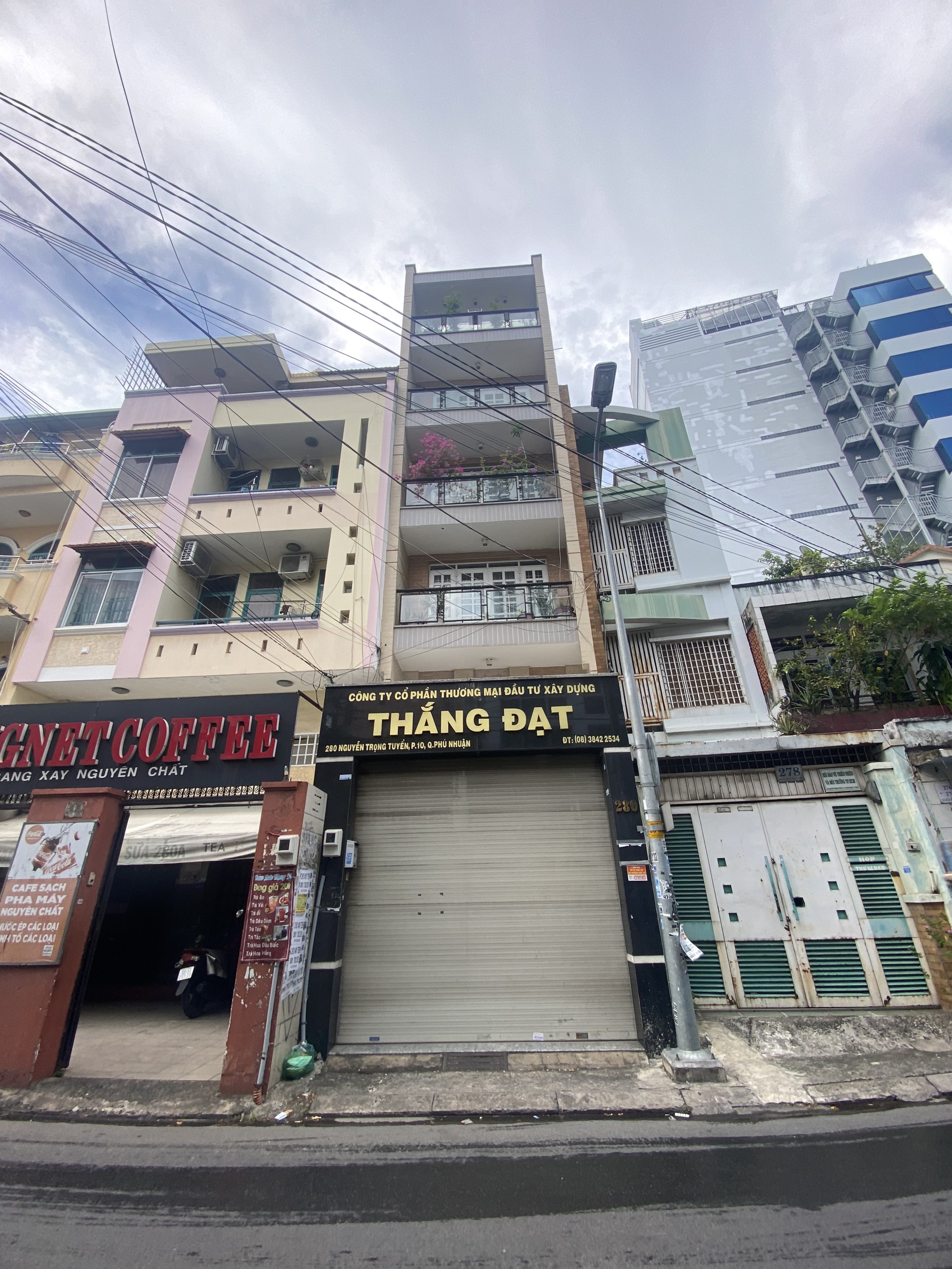 Chính chủ bán gấp Mặt tiền 3/2 diện tích 5,5 x 21 , có hẻm hậu 5m, Trệt 3 lầu , giá 28,5 tỷ