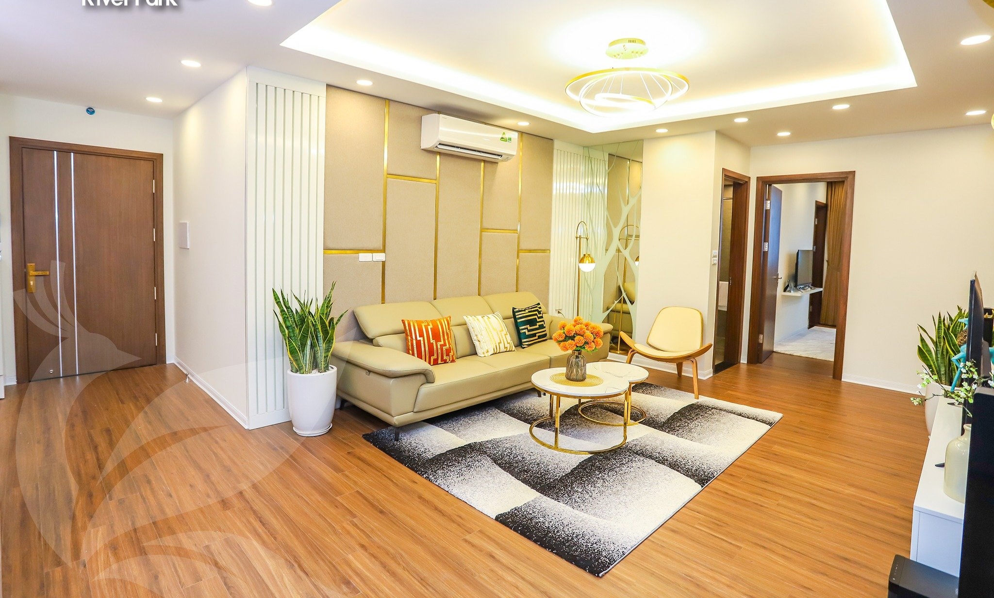 Tôi cần bán căn 3 phòng ngủ, diện tích 99m2 gần trung tâm phố cổ Hà Nội