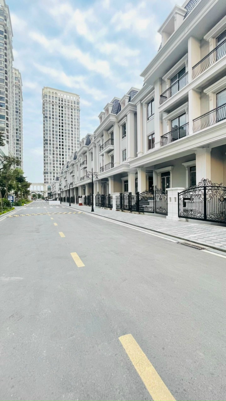 Biệt thự Ciputra giá rẻ, giao ngay