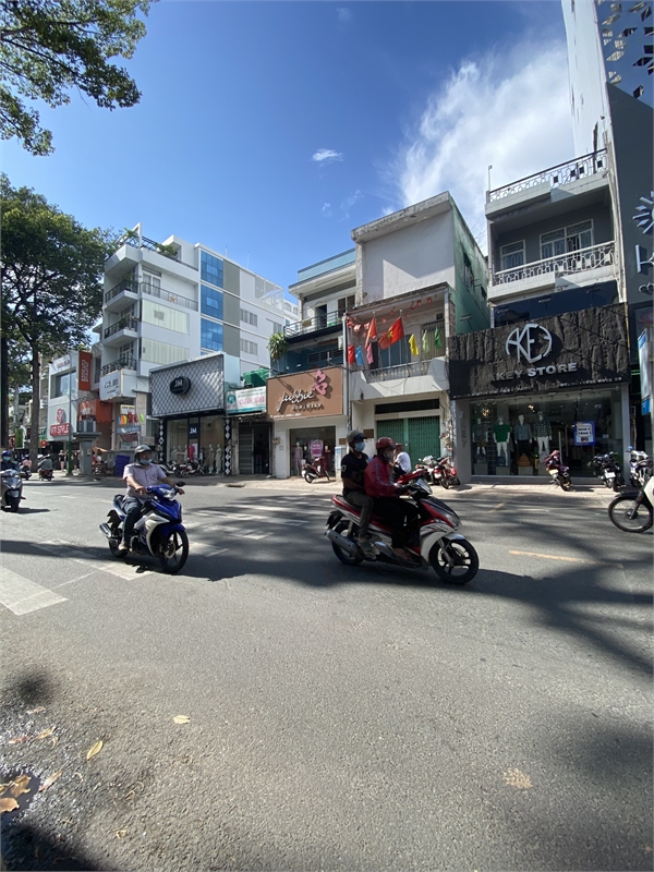 Siêu rẻ Mặt tiền LÝ TỰ TRỌNG, P. Bến Thành,Dt: ,4x20, giá chỉ 65 tỷ