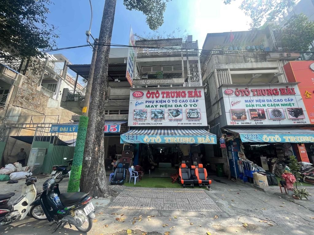 Mặt tiền đg Tô Hiến Thành, khu buôn bán nội thất 1 trệt 3 lầu giá 40 triệu, có chỗ đậu xe