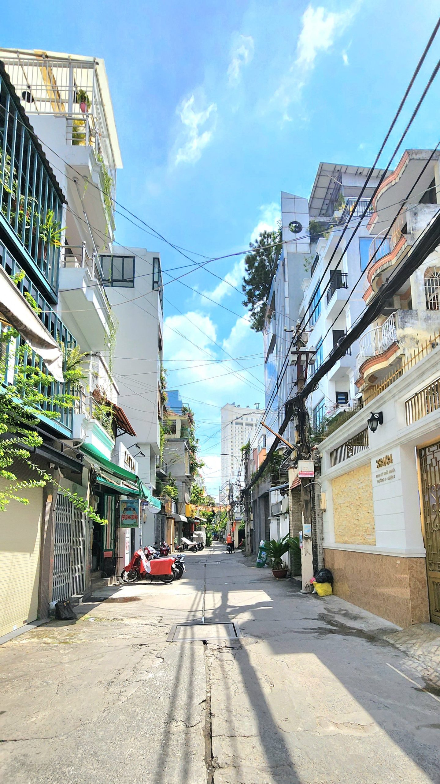 Đất Hẻm Xe Tải 8m Số 20 Đường Đặng Thùy Trâm DT:99,2m2