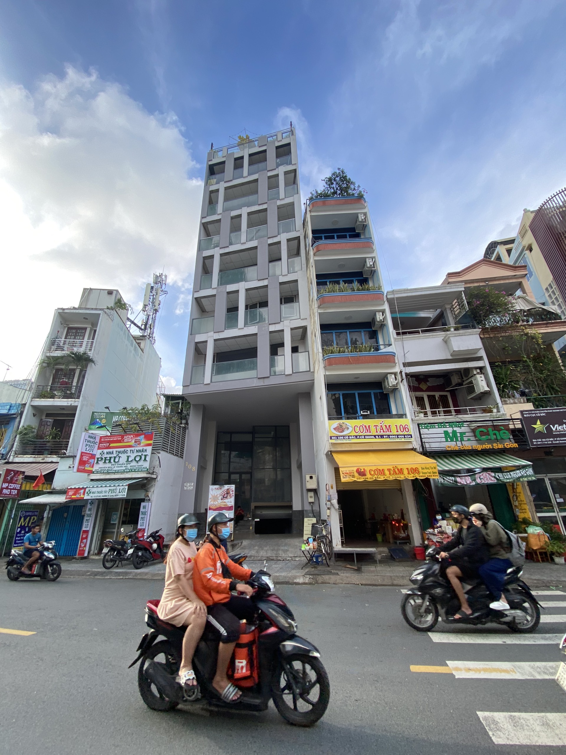 Mặt tiền Lê Hồng Phong 4 tầng chỉ 300 triệu/m2