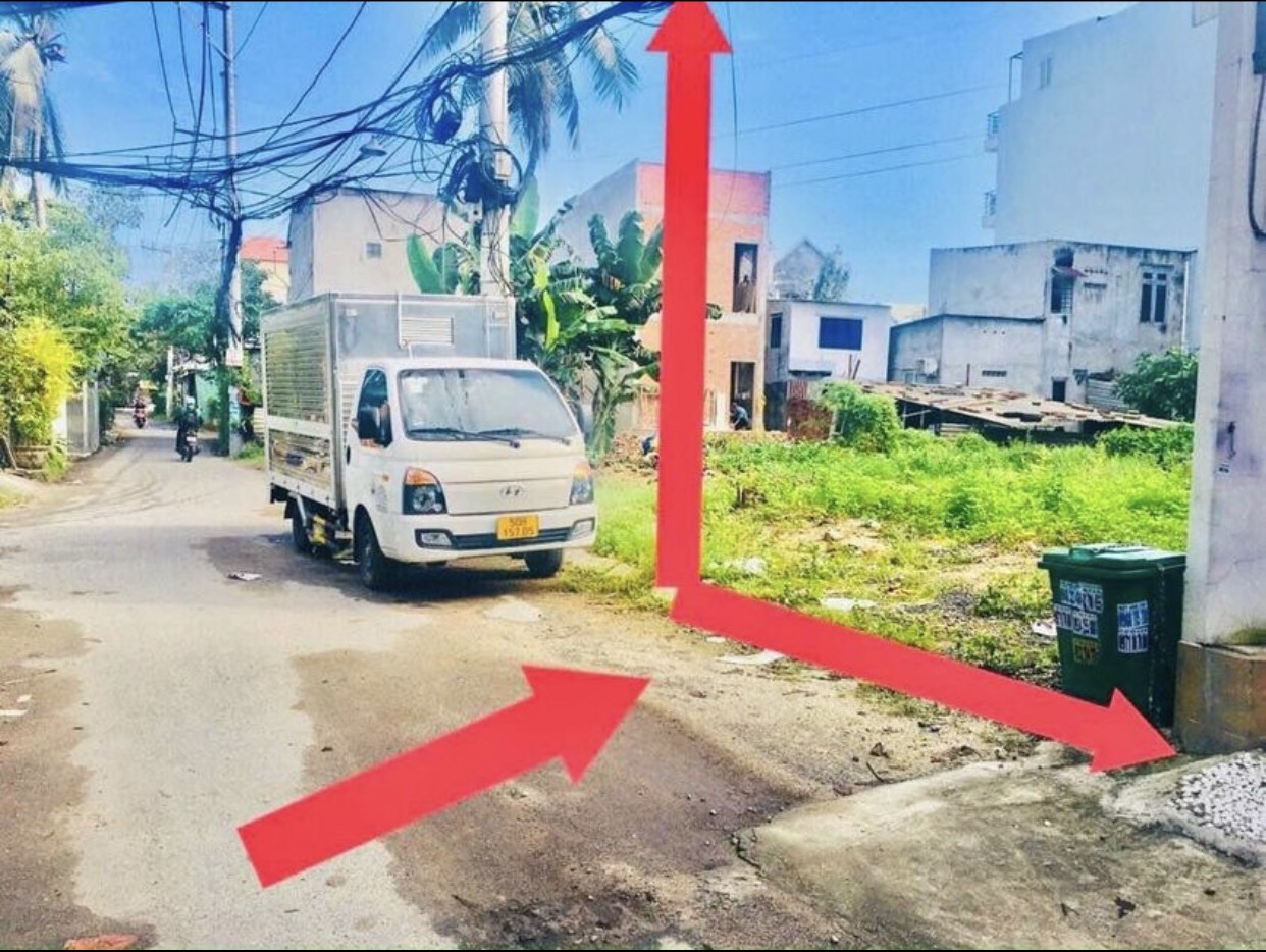 Lô đất giá tốt. MT đường 32 Linh Đông , dt 106,7m2 giá 5,5 tỷ