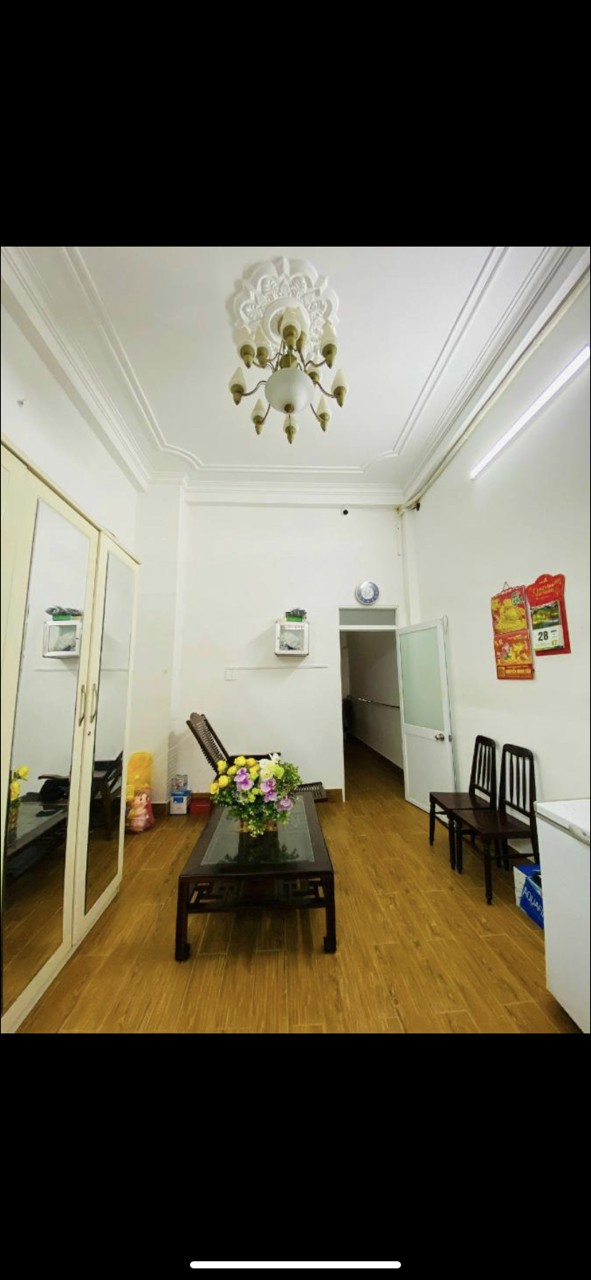 Bán nhà Võ Văn Kiệt P Cầu Ông Lãnh Q1.Dt.4x20, trệt 3 lầu +ST.Giá:15 tỷ