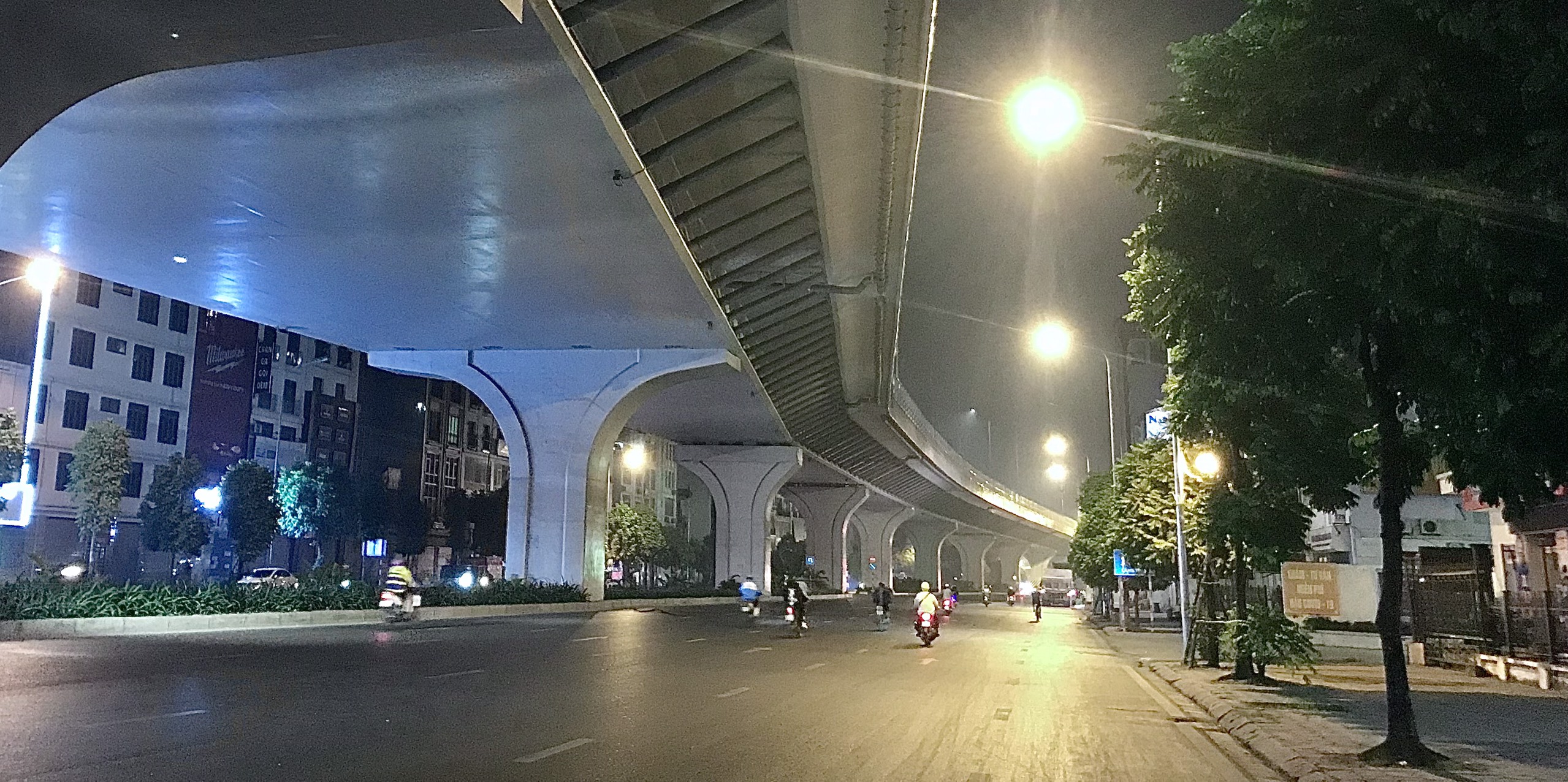 Bán nhà Đống Đa 3 thoáng 2 Ô tÔ tránh/dừng/đỗ, gần ngã tư Vọng