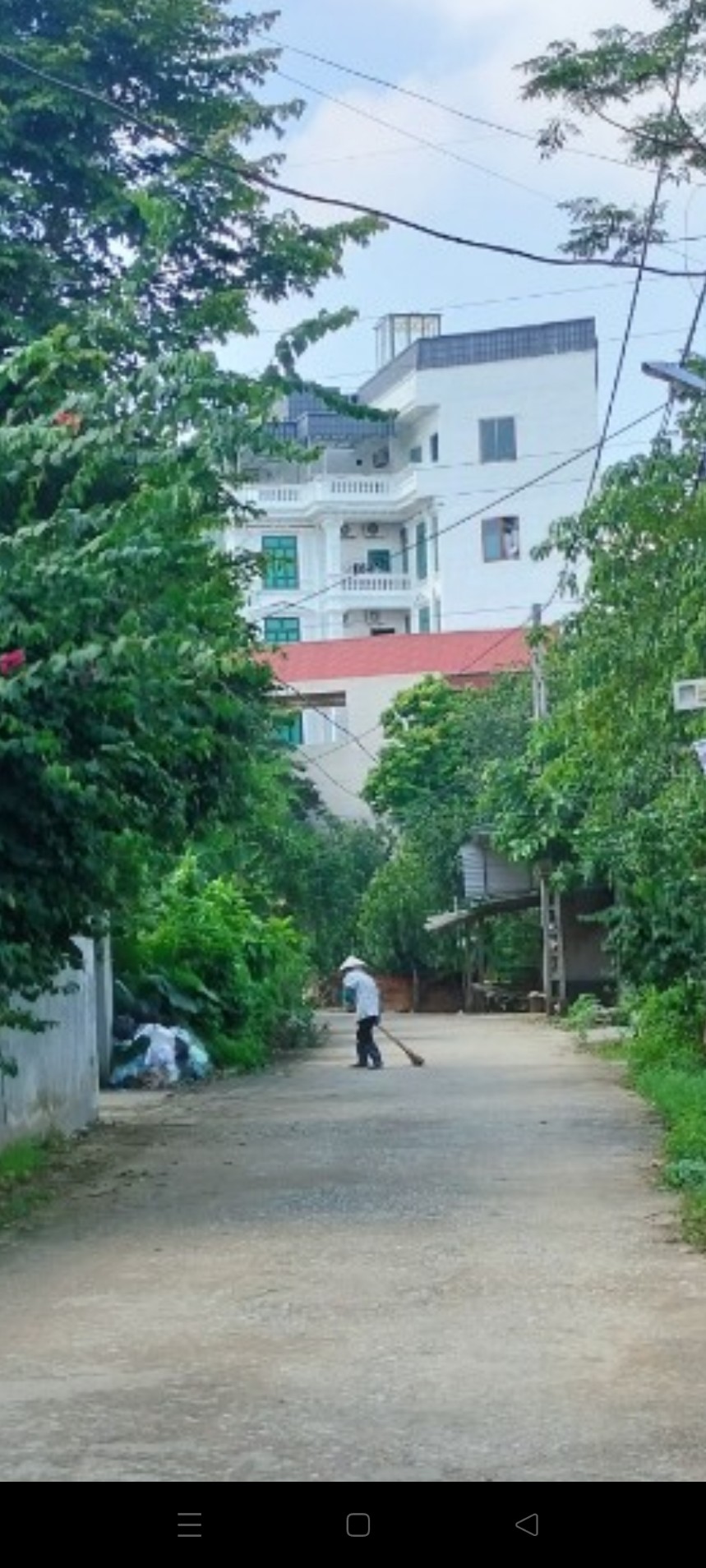 CẦN BÁN TRỤC CHÍNH THÔN 2 CÁCH KHU CNC VÀI BƯỚC CHÂN DT 213,8M2 TẠI TÂN XÃ