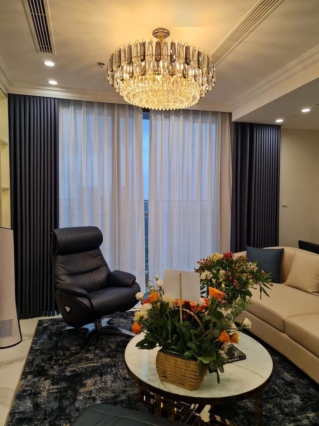 Cực phẩm!57m Ngô Gia Tự chỉ 5 tỷ, lô góc, ô tô 7 chỗ.