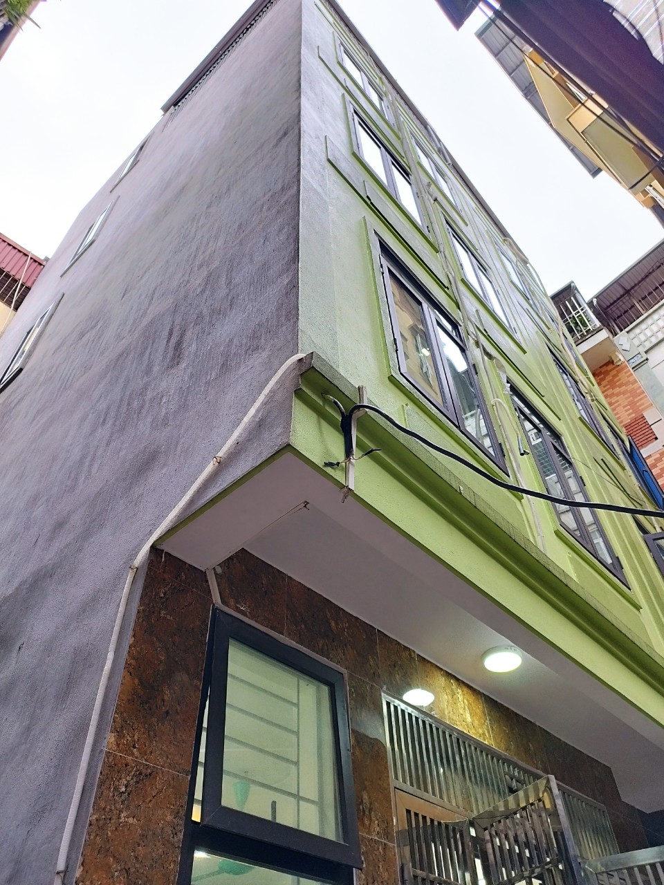 Bán nhà ngõ 181 đường Trần Phú Hà Đông, full nội thất thất, lô góc hai mặt thoáng gần hồ Văn Quán.