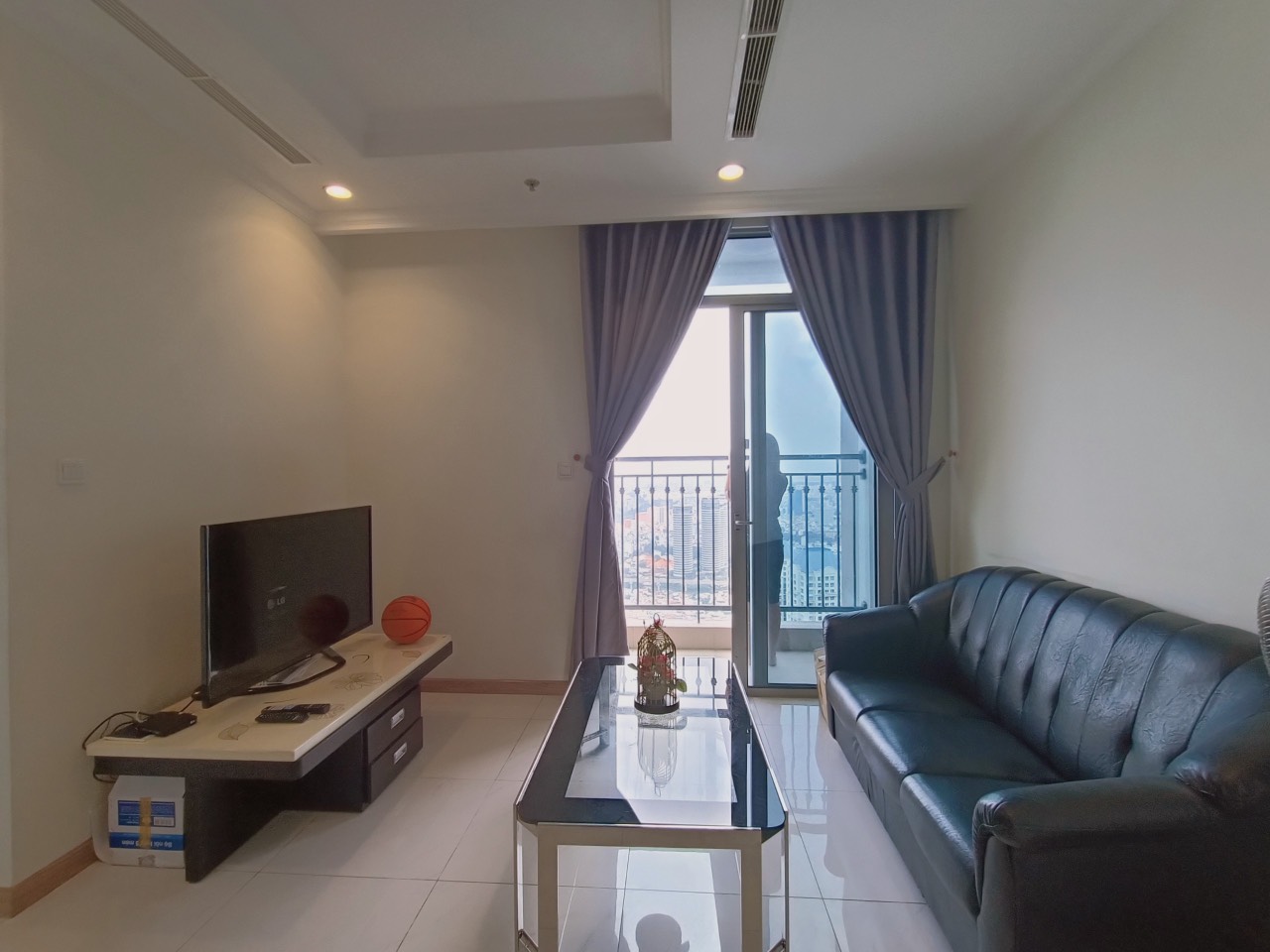 CHO THUÊ CĂN HỘ CHUNG CƯ VINHOMES CENTRAL PARK 2PN FULL NỘI THẤT PHƯỜNG 22 QUẬN BÌNH THẠNH