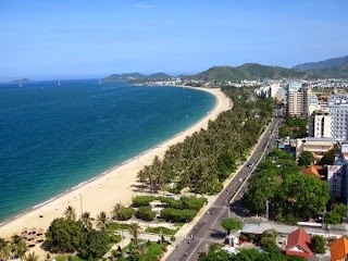 Bãi biển Nha Trang ban-nha-mat-tien-thong-nhat-nha-trang-4