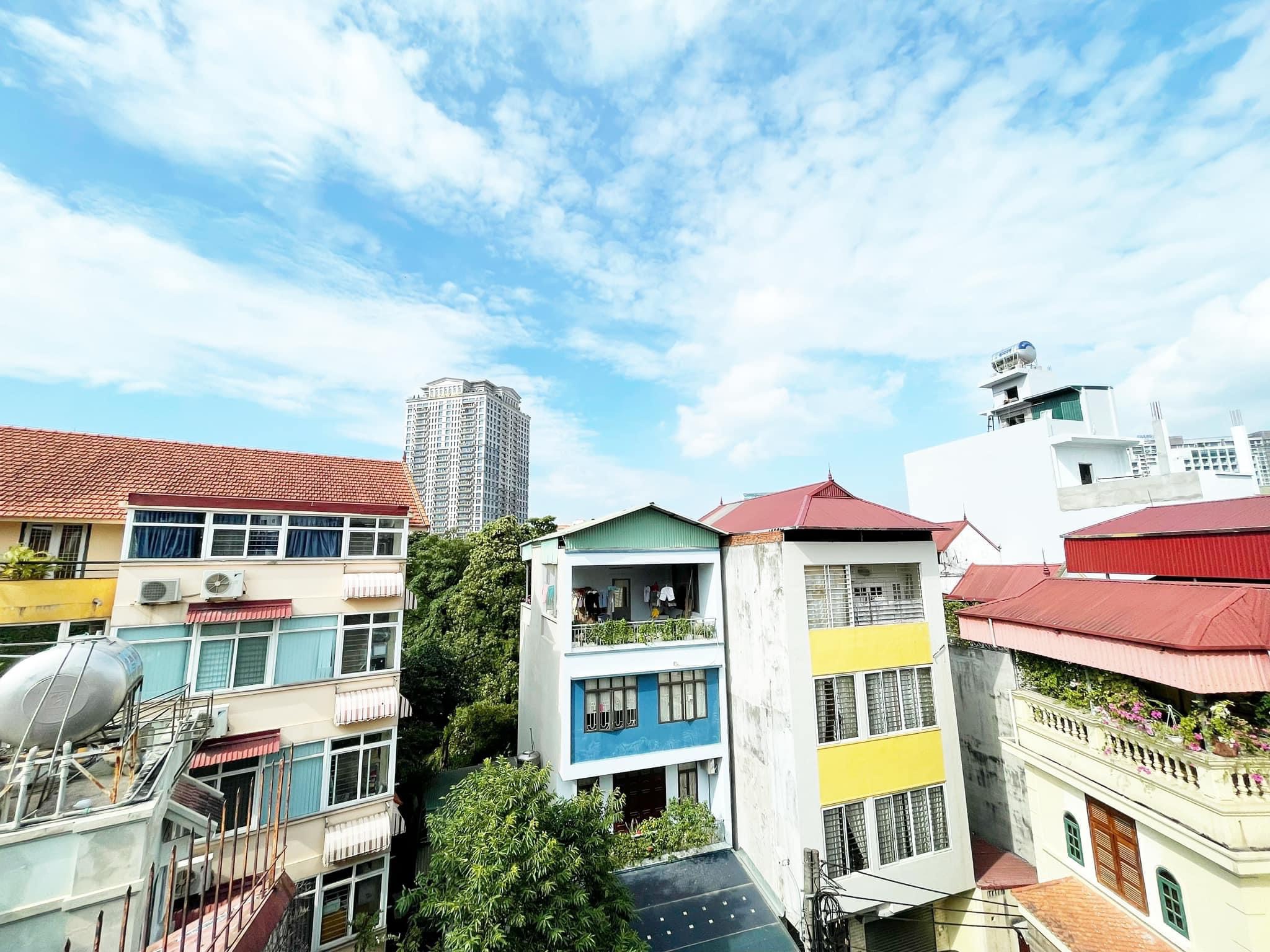 SIÊU PHẨM CẦU GIẤY CÓ 102-NHÀ MỚI FULL NỘI THẤT-GIÁ MÙA WORLD CUP KHÔNG THẺ TIN ĐƯỢC 50M2 5 TẦNG CHỈ 5.1 TỶ CÓ TL