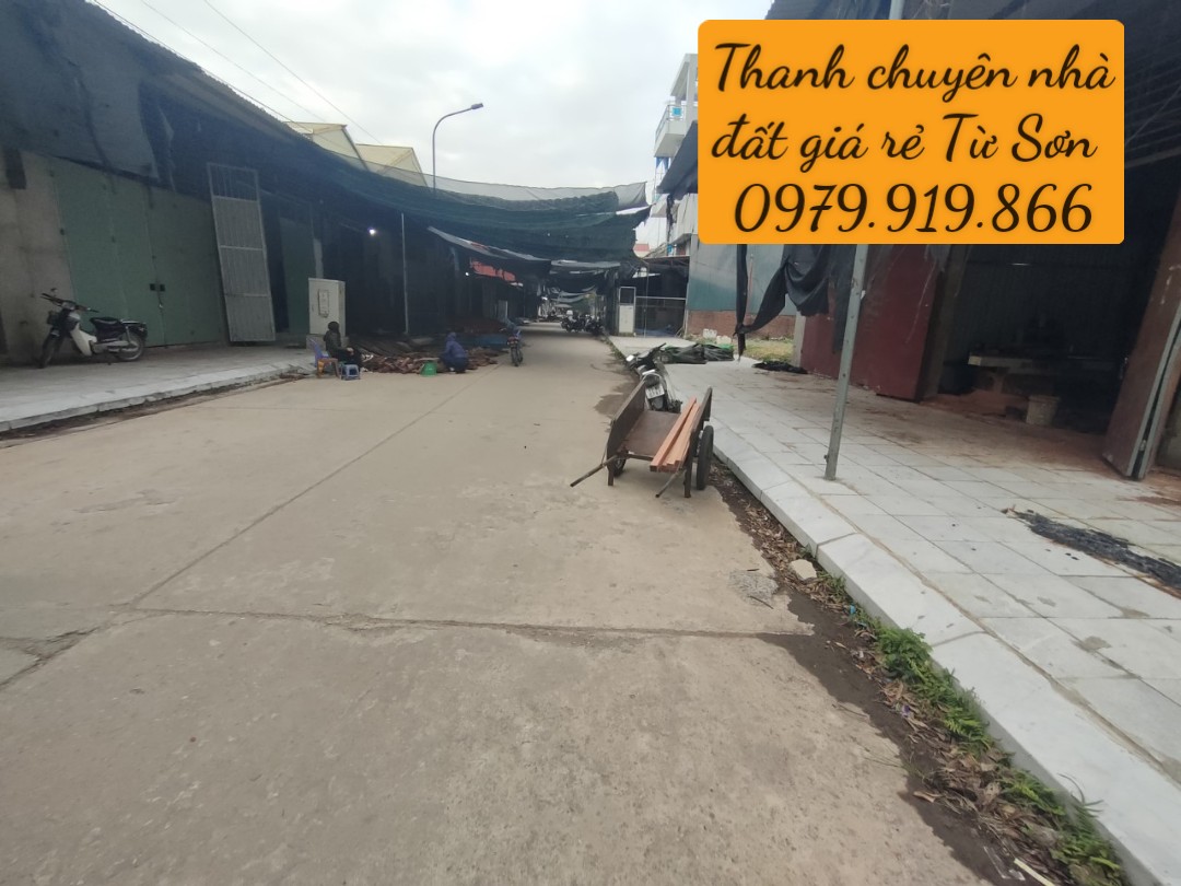 CHỦ CỰC KỲ CẦN - B Á N GẤP - LÔ ĐẤT - THỔ CƯ - CÔNG TE - NƠ TRÁNH - ĐỂ TRẢ NỢ - TẾT NHẤT ĐẾN NƠI RỒI HÀNG XÓM ĐÔNG