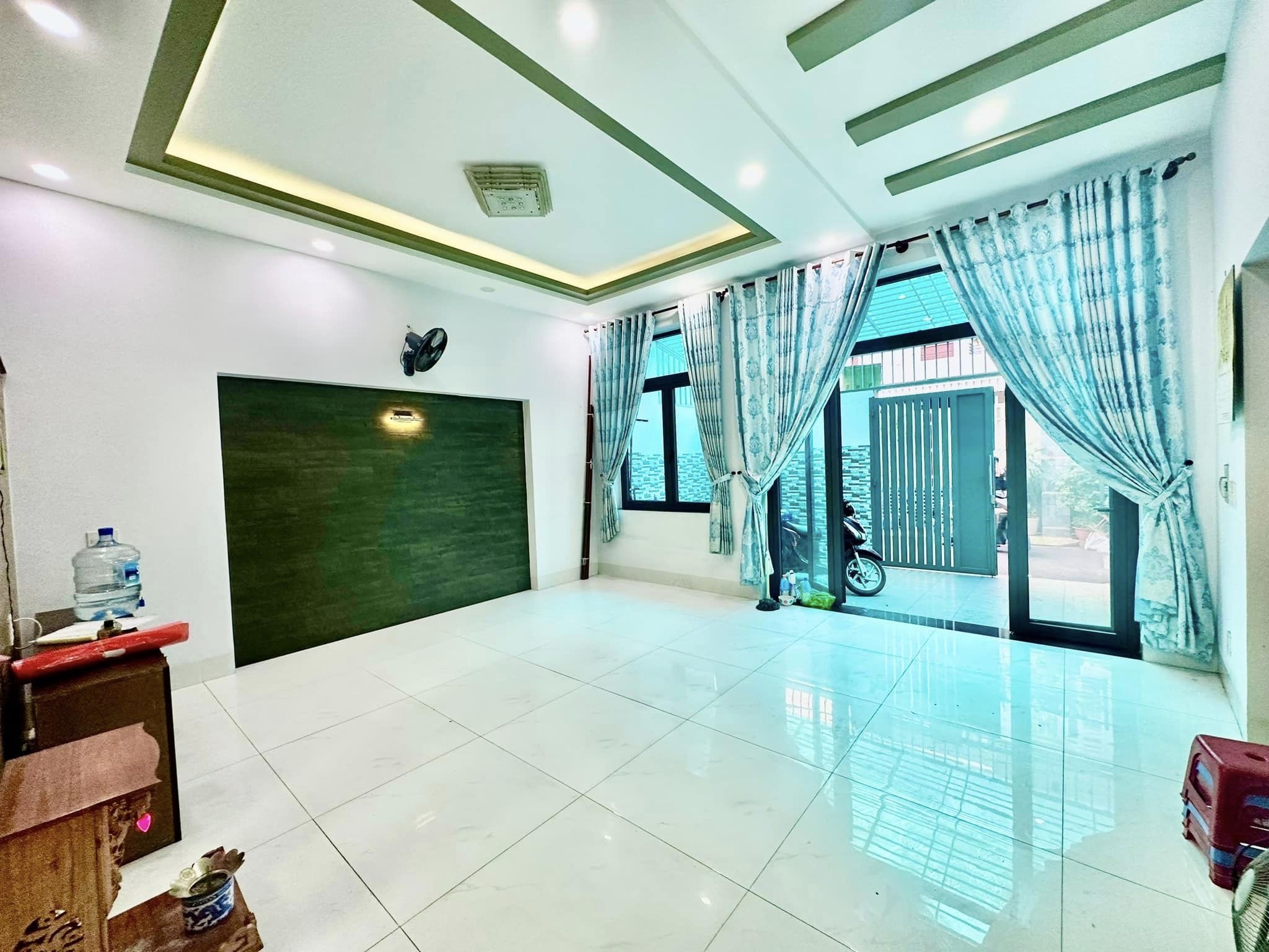 Bán nhà đường Nguyễn Văn Khối Gò Vấp, 60m2, 3PN, 2WC, 3 tỷ