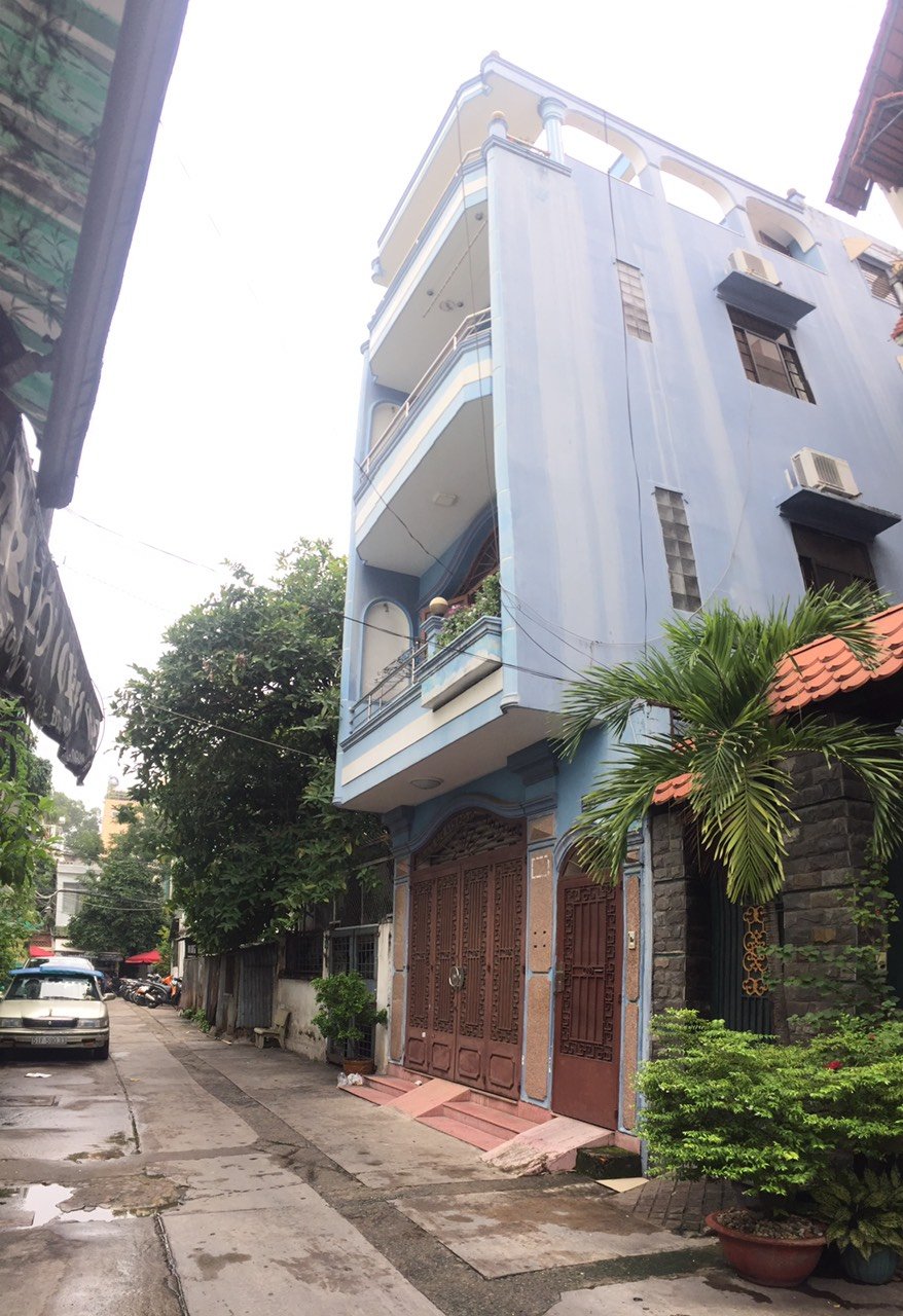 Cho thuê nh 177/32 đường Đường 3 Tháng 2, quận 10 giá thuê 23 triệu kết cấu sẵn đẹp