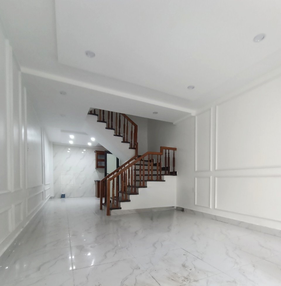 BÁN NHÀ ĐỘC LẬP 3 TẦNG DÂN XÂY NGÕ 46 LẠCH TRAY THÔNG 173 HÀNG KÊNH