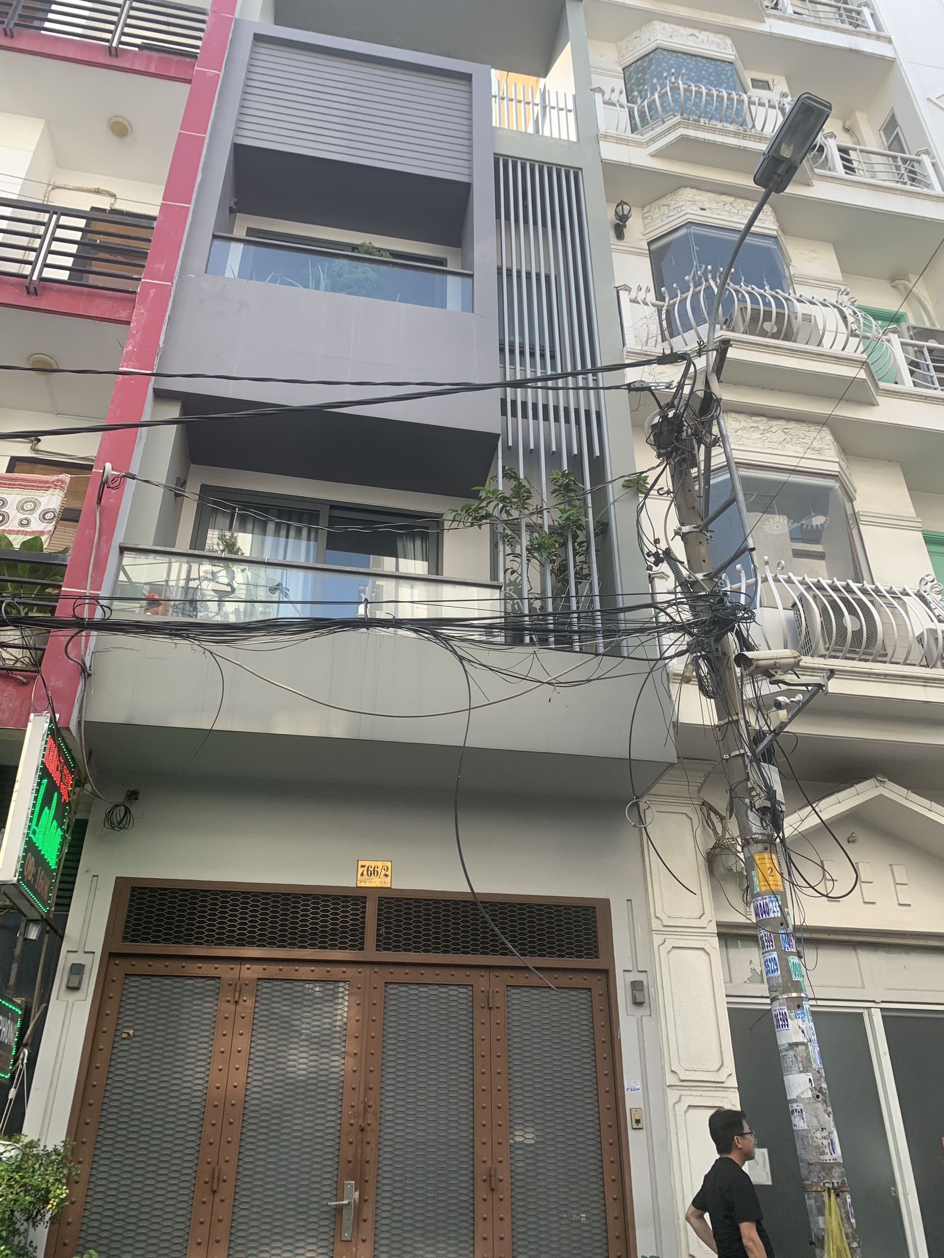 Cho thuê nhà 666/64 đường Đường 3 Tháng 2, quận 10 giá thuê 27 triệu, đường ngay chung cư XIGRAND COURT