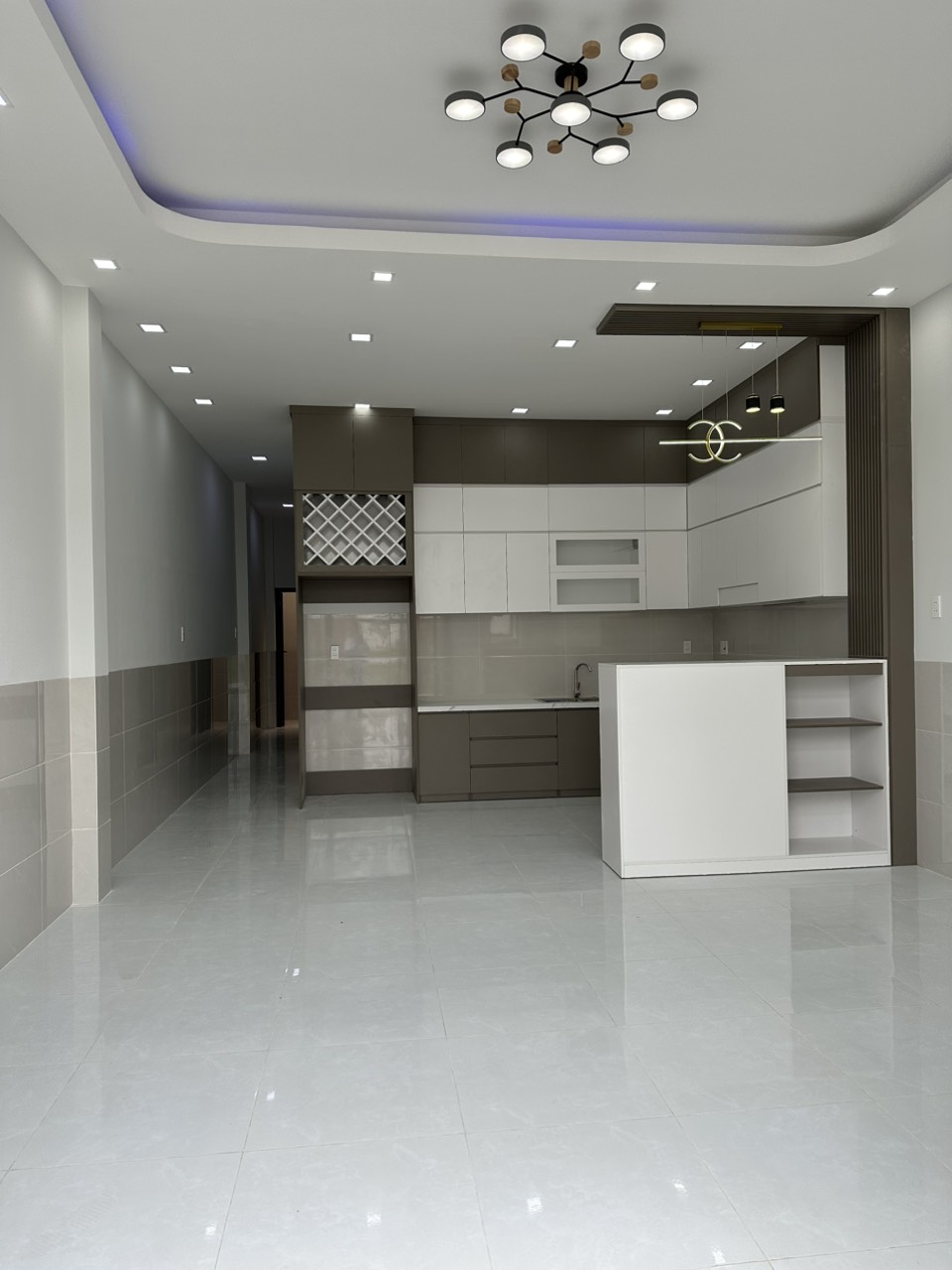 Chính Chủ Bán Nhà Tặng Nội Thất Giá Rẻ Nhất Khu Vực Trung An