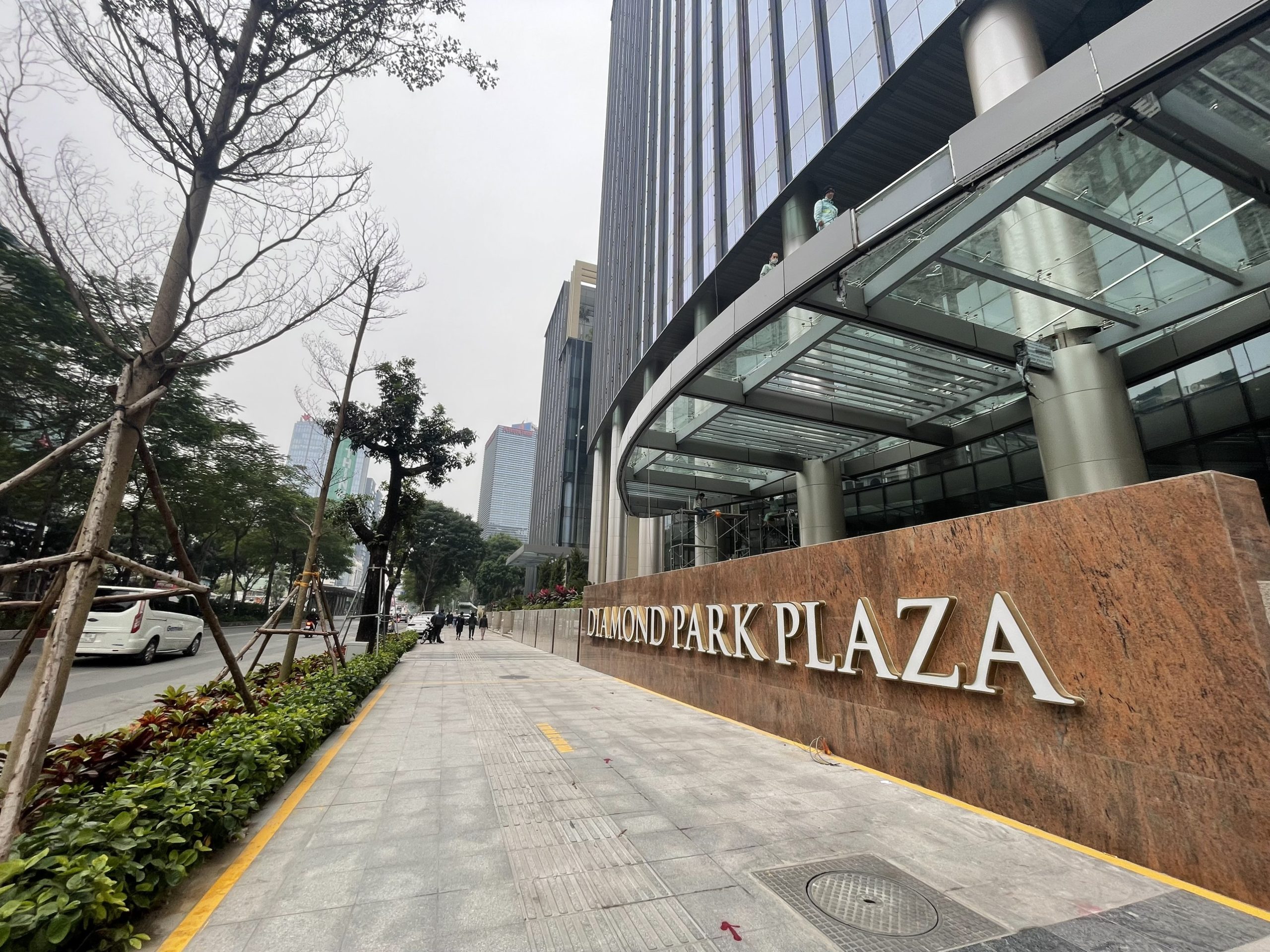 Mở cho thuê mặt sàn TTTM cao cấp Diamond Park Plaza 16 Láng Hạ