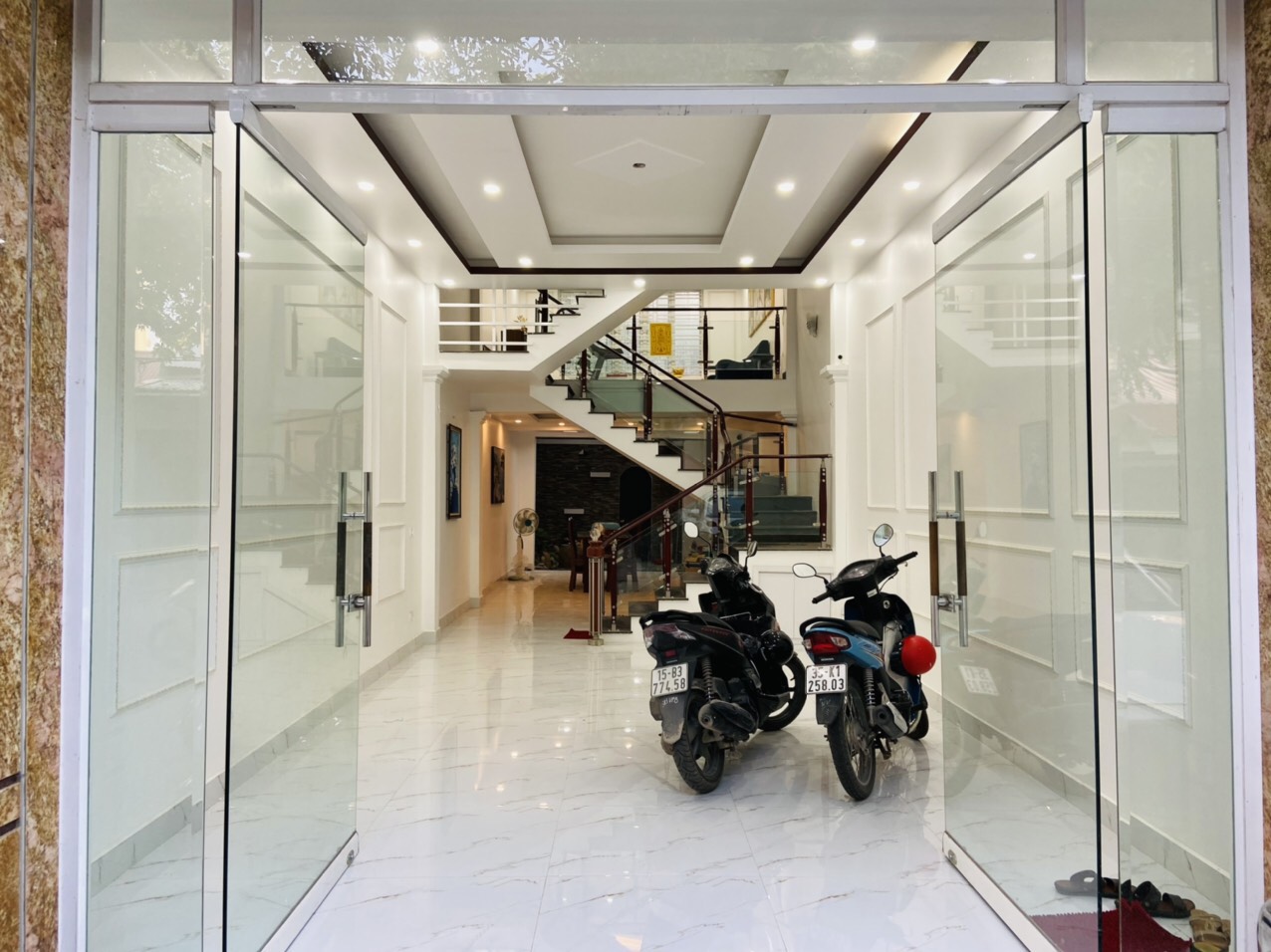 CẦN BÁN NHÀ MẶT ĐƯỜNG TRẠI LẺ - KÊNH DƯƠNG - LÊ CHÂN - HẢI PHÒNG