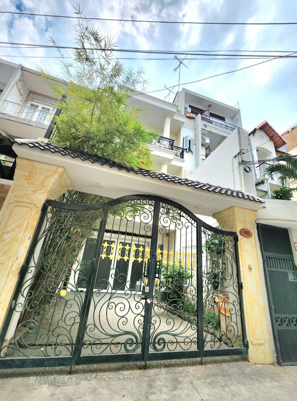 Biệt thự P1 Tân Bình 105m2 siêu đẹp 18,9 tỷ TL có sân đỗ xe hơi