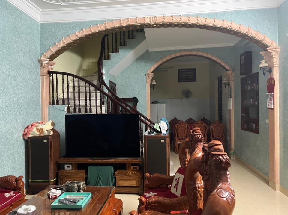 Bán nhà Trần Thái Tông giá rẻ, Mặt ngõ thông kinh doanh 115m2x4T nhỉnh 8 tỷ