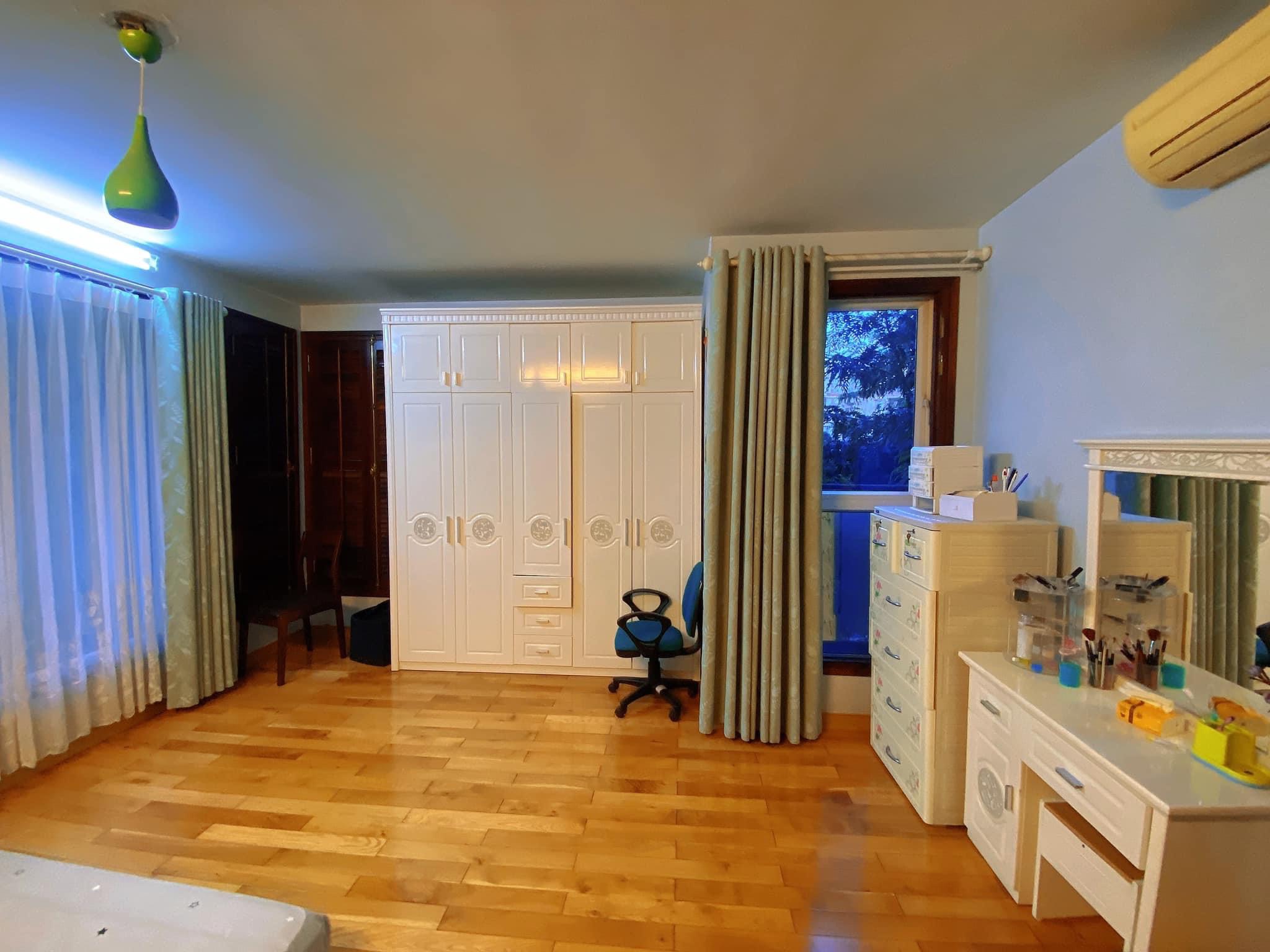 BÁN NHÀ ĐẸP NGÕ 140 PHÚC XÁ,CHỦ CẦN TIỀN BÁN GẤP