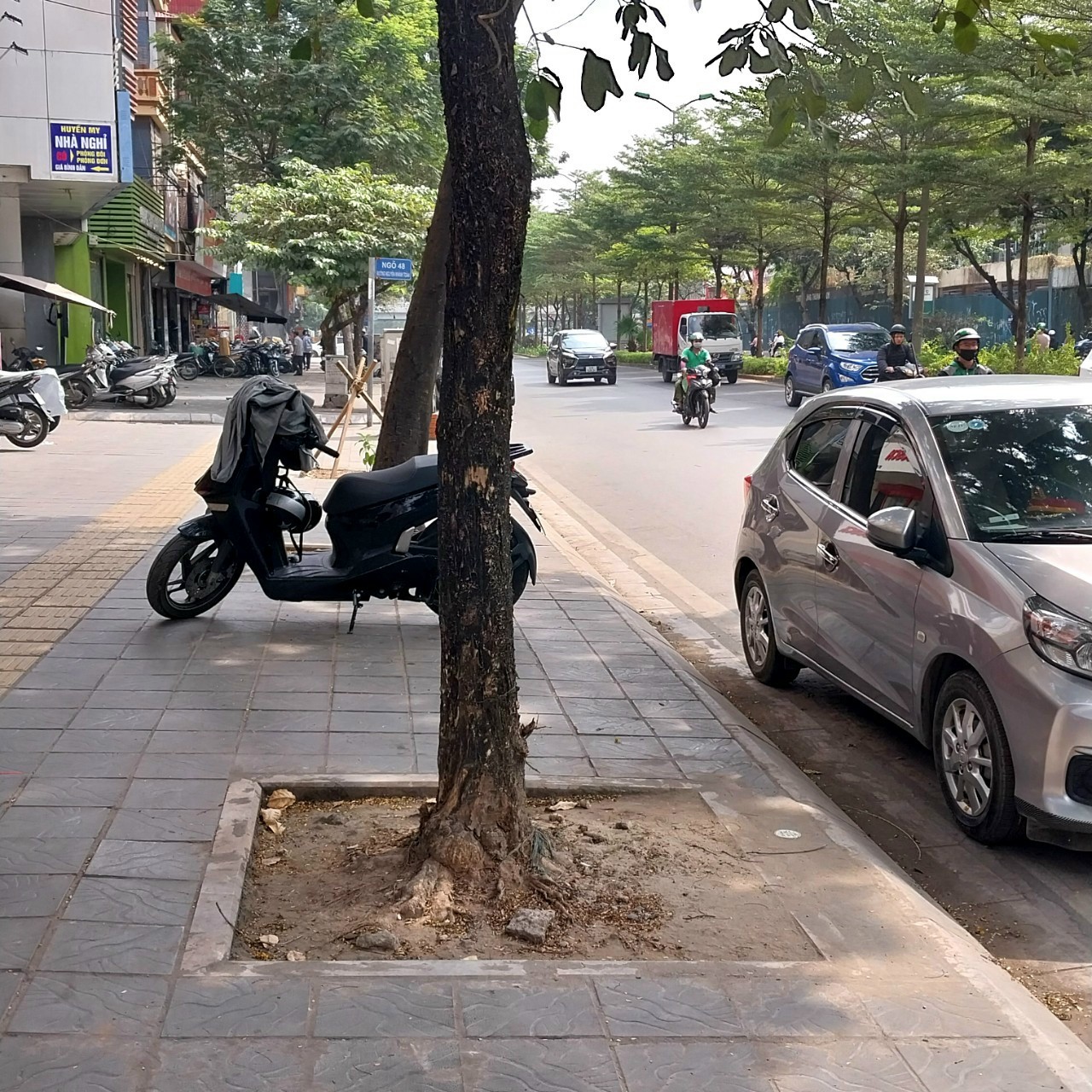 Bán nhà phố Nguyễn Khánh Toàn 44m2x6T, gần phố KD xách vali về ở, nhỉnh 6tỷ