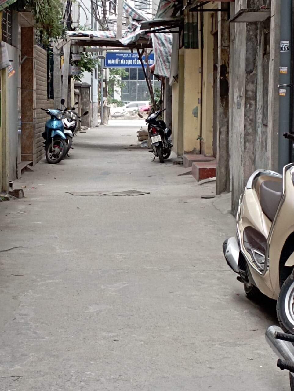 Siêu hiếm, Bán nhà 39m2, chỉ 2,4 tỷ Tam Trinh, Hoàng Mai, Hà Nội ô tô đỗ cách 10m