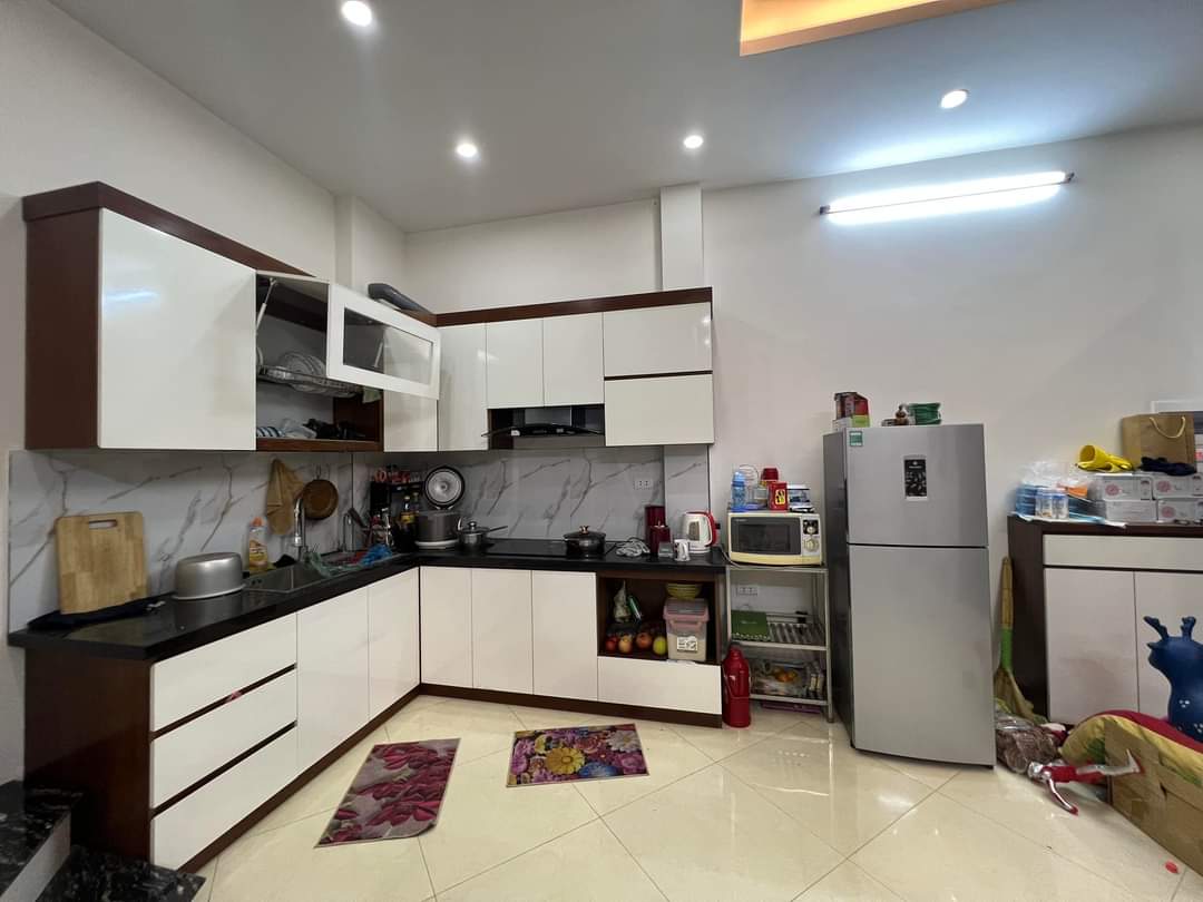 BÁN NHÀ HOÀNG QUỐC VIỆT NGÕ THÔNG, KINH DOANH, FADIL NGỦ TRONG NHÀ 58M CHỈ 6.5 TỶ