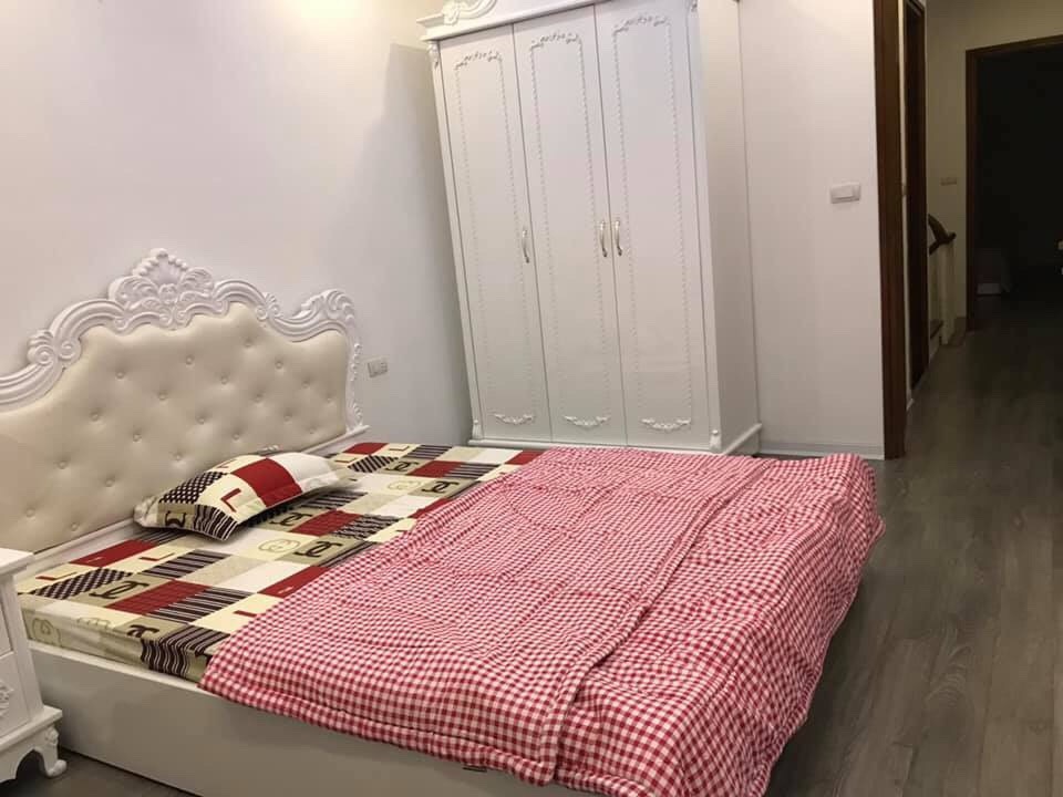 Nhượng phòng: Sắp tới mình chuyển về Nam, nên có nhu cầu nhượng lại phòng 301 số 186 Đội Cấn, Ba Đình