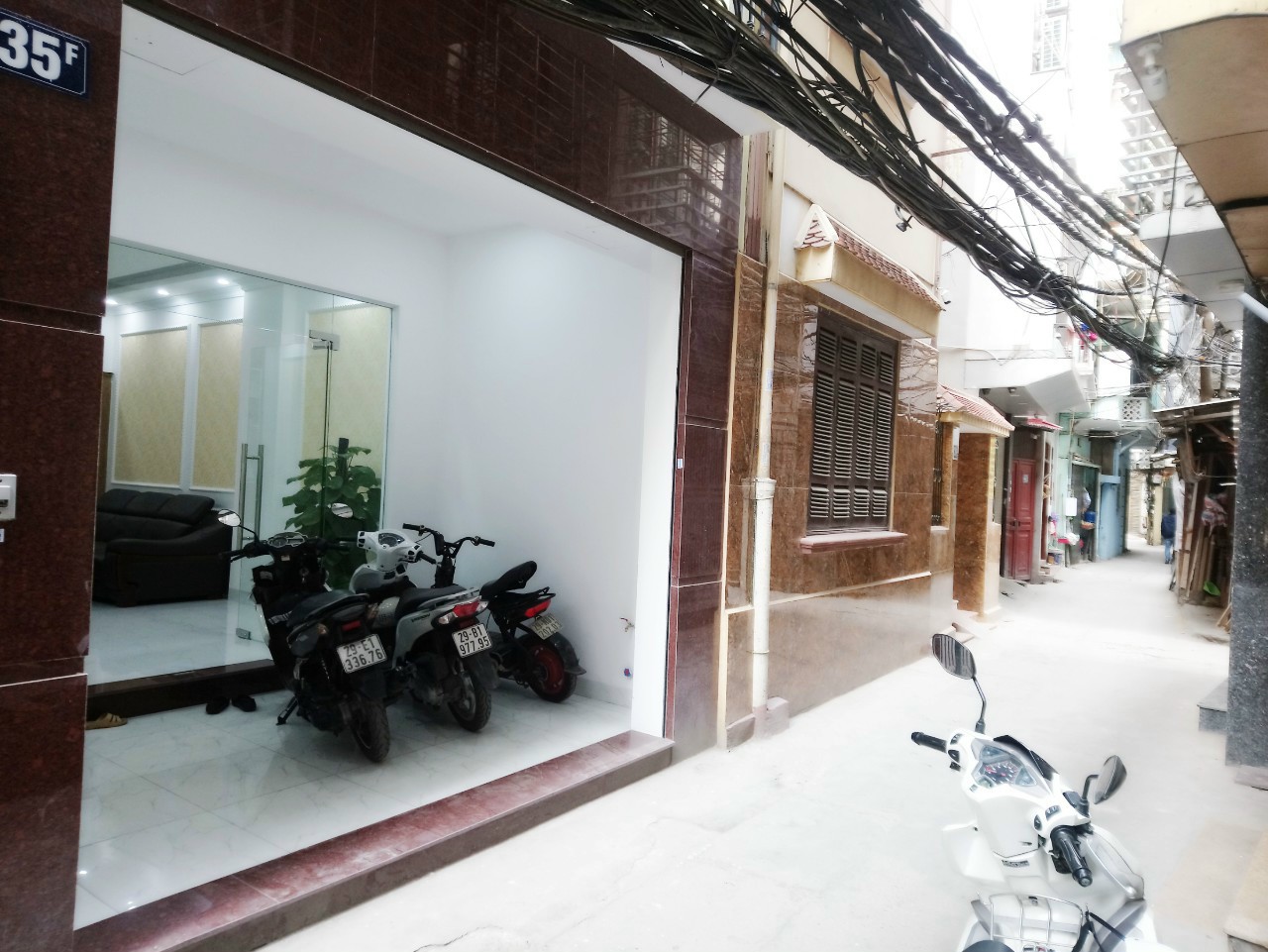 Cho thuê mặt bằng 50m2 Phố Vĩnh Phúc, Ba Đình, Hà Nội, giá thuê chỉ 5tr/ tháng