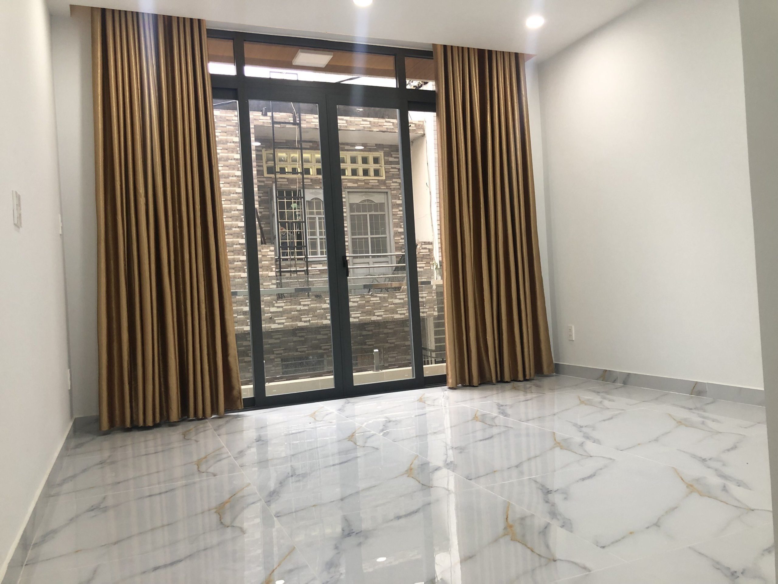 Bán Nhà HXH 1T3L Mới 100% 231/ Lê Văn Sỹ Ngay Sát Đường Lớn