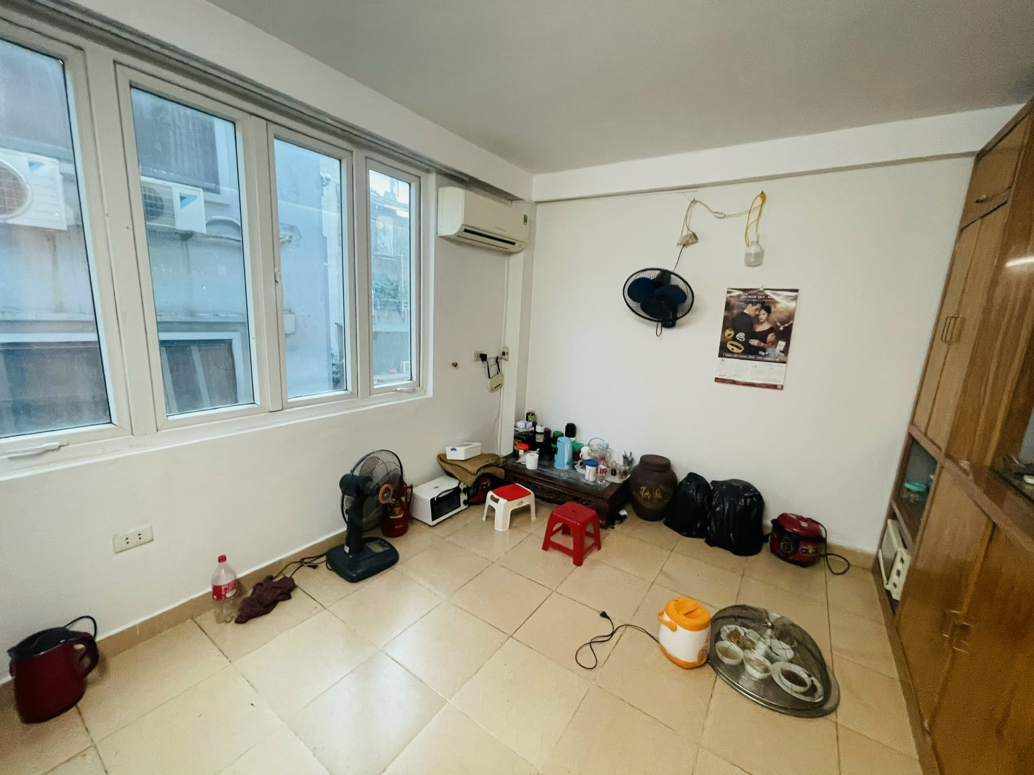 Cho thuê nhà phố Tôn Thất Tùng, Đống Đa, Hà Nội, giá 15 triệu/th.