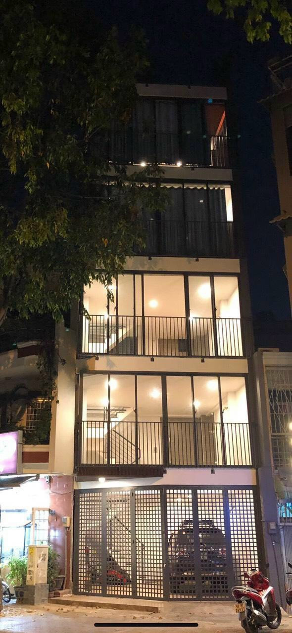 Cho thuê nhà mặt tiền Trường Sa,P2,Q Phú Nhuận