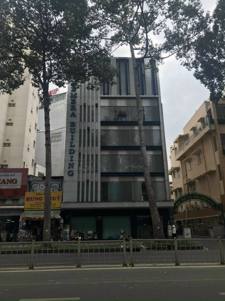 Cho thuê tòa nhà văn phòng 181-183-185 Trần Hưng Đạo, Phường Cô Giang, Quận 1.12x15m, 6 tầng