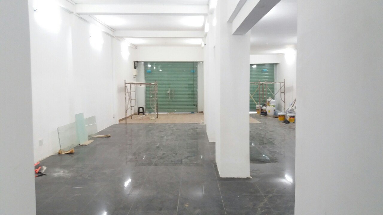 Cho thuê nhà Nguyên Căn 3 căn liền mặt tiền Nguyễn Tất Thành Q4.Dt 12x26 1 trệt 3 lầu.Kd cty VP, CHDV,..Giá 135tr/th