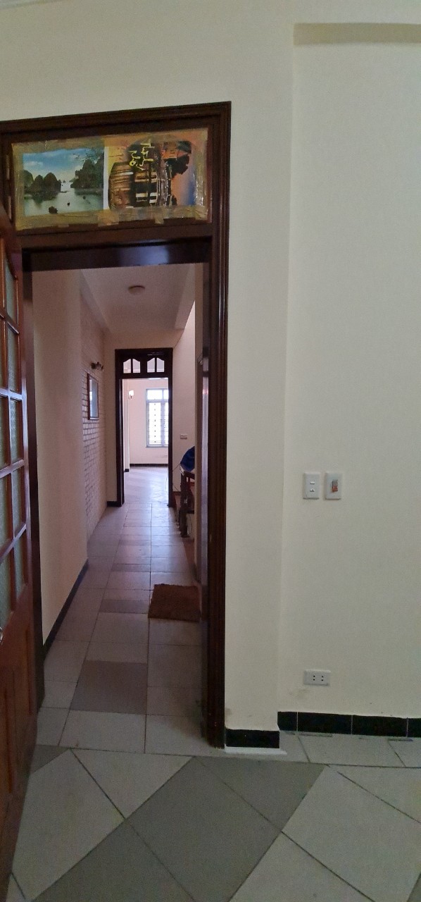 Quá HOT !!!! Cho thuê nhà Ngụy Như Kon Tum 60m x 5 tầng, 18 triệu, ô tô đỗ