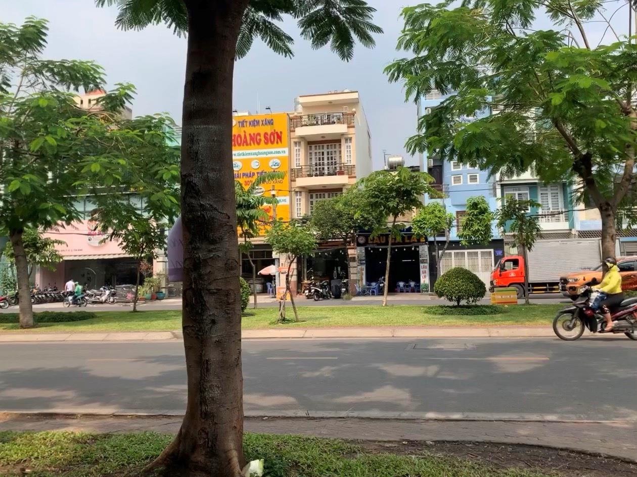 Nhà bán mặt tiền Đồng Đen P10, Tân Bình