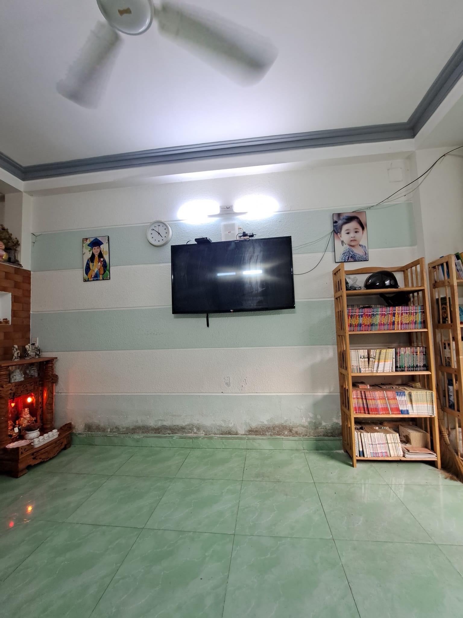 Bán Nhà , 2 Tầng 3 Phòng Ngủ, 54 m2 Huỳnh Tấn Phát, Quận 7, chỉ 3 tỷ 7