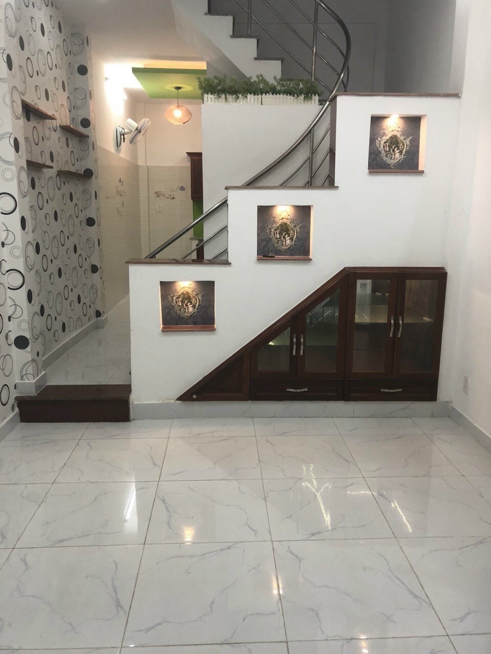 Bán gấp nhà Quận 10, Sư Vạn Hạnh, 4 Tầng, Hẻm xe tải, DT 48m2, Nhỉnh 5 tỷ