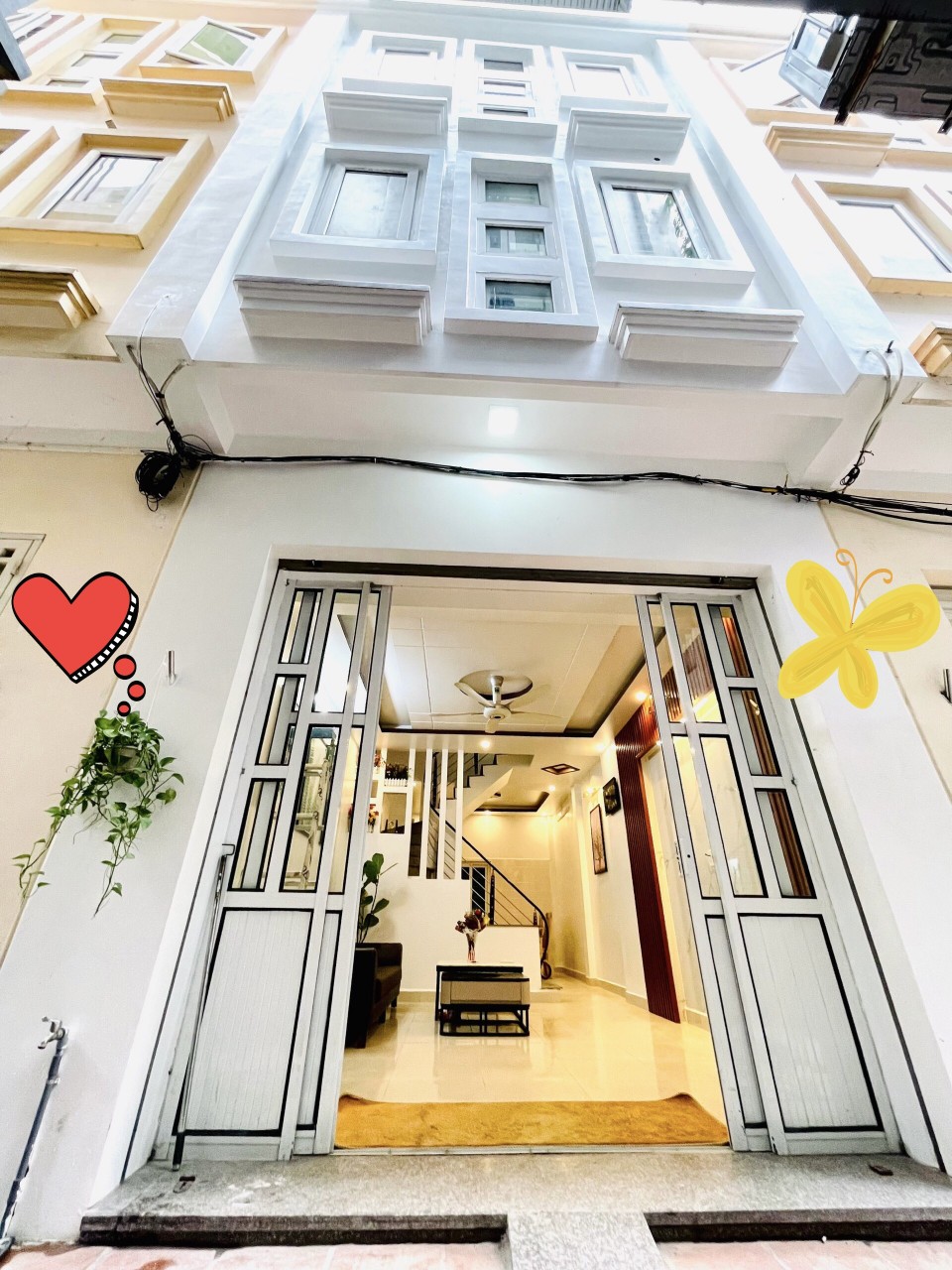 Bán nhà 3 tầng ngõ Trung Hành, diện tích 41.5m2, giá 2,2 tỷ