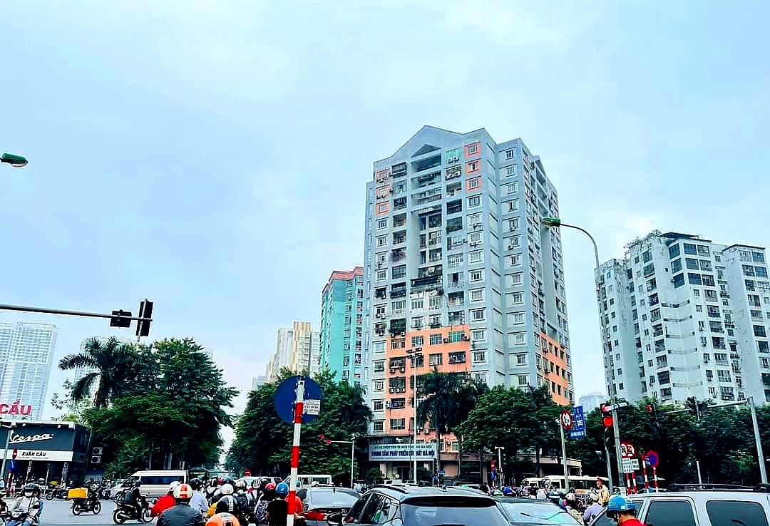 Cực hiếm chỉ 2 tỷ có căn góc CC N2C Hoàng Minh Giám DT 60m, 2 ngủ, Full nội thất, Phí DV siêu rẻ